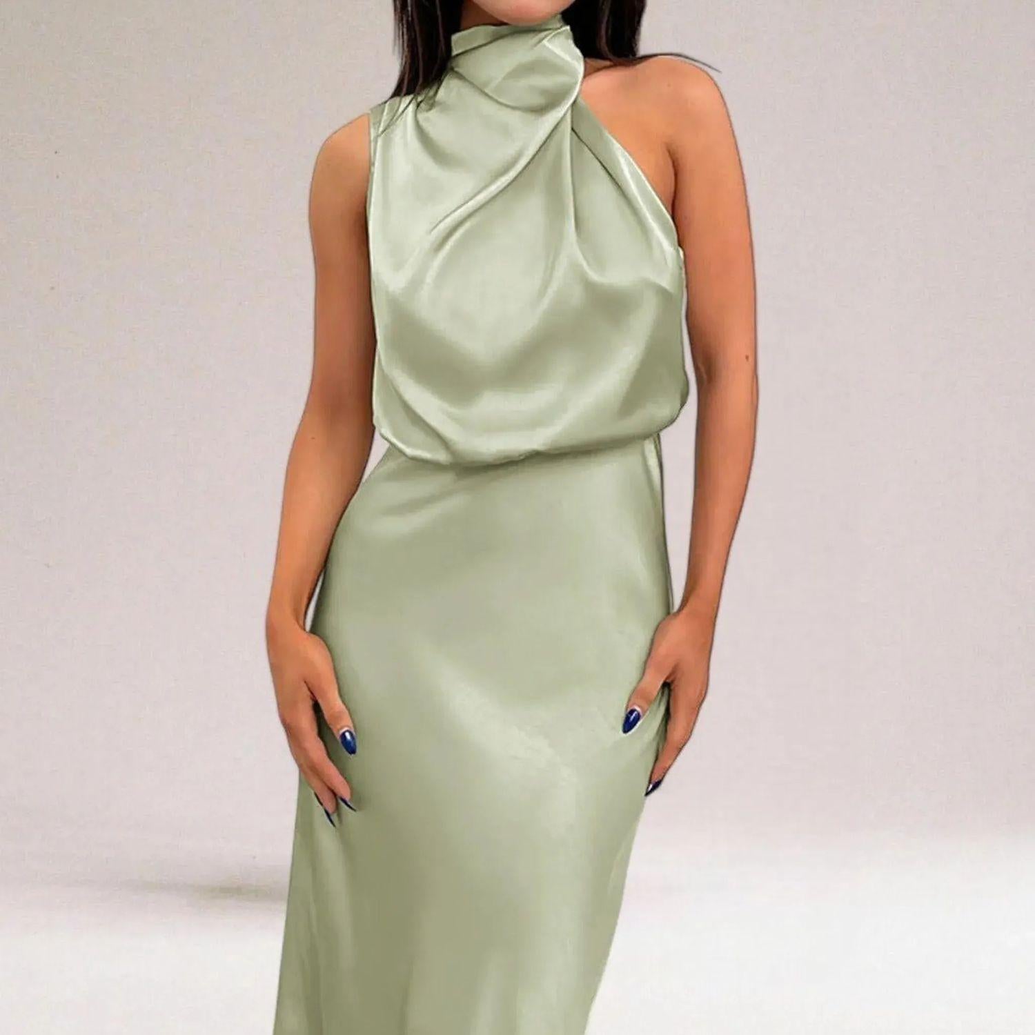 Éclat Élégant | Robe Satinée Décolleté Halter pour Soirée