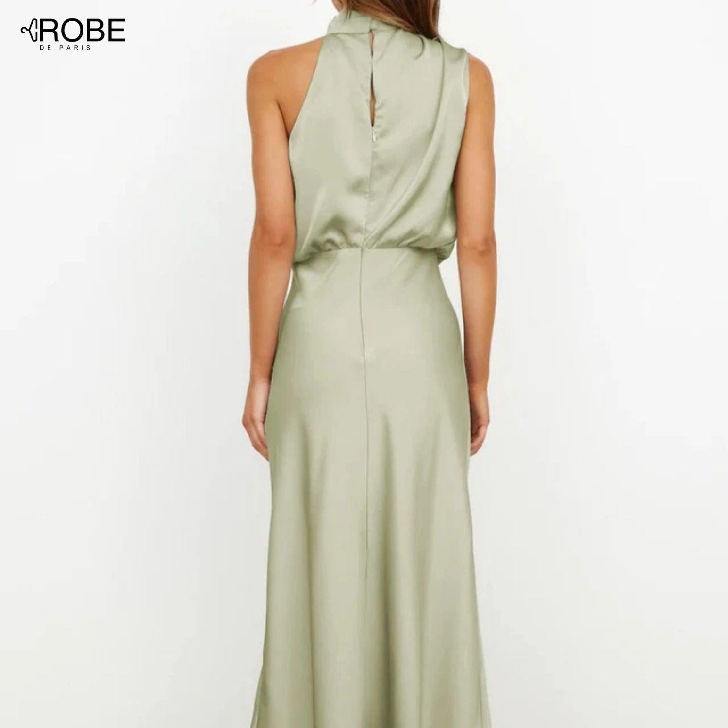 Éclat Élégant | Robe Satinée Décolleté Halter pour Soirée