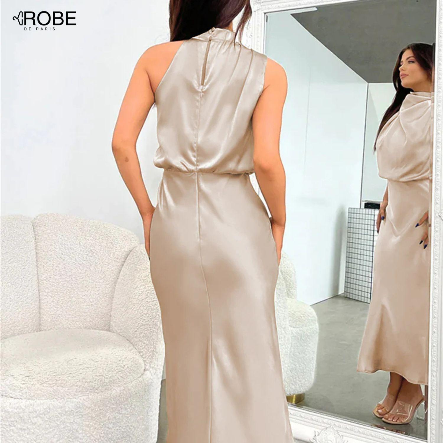 Éclat Élégant | Robe Satinée Décolleté Halter pour Soirée