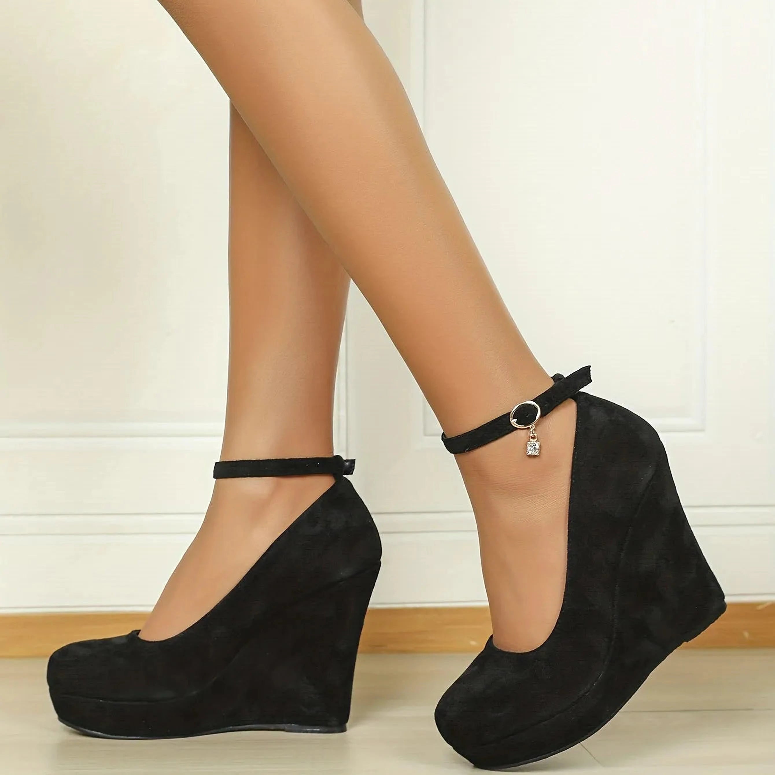 Althéa Muse | Chaussures compensées avec boucle élégante femme