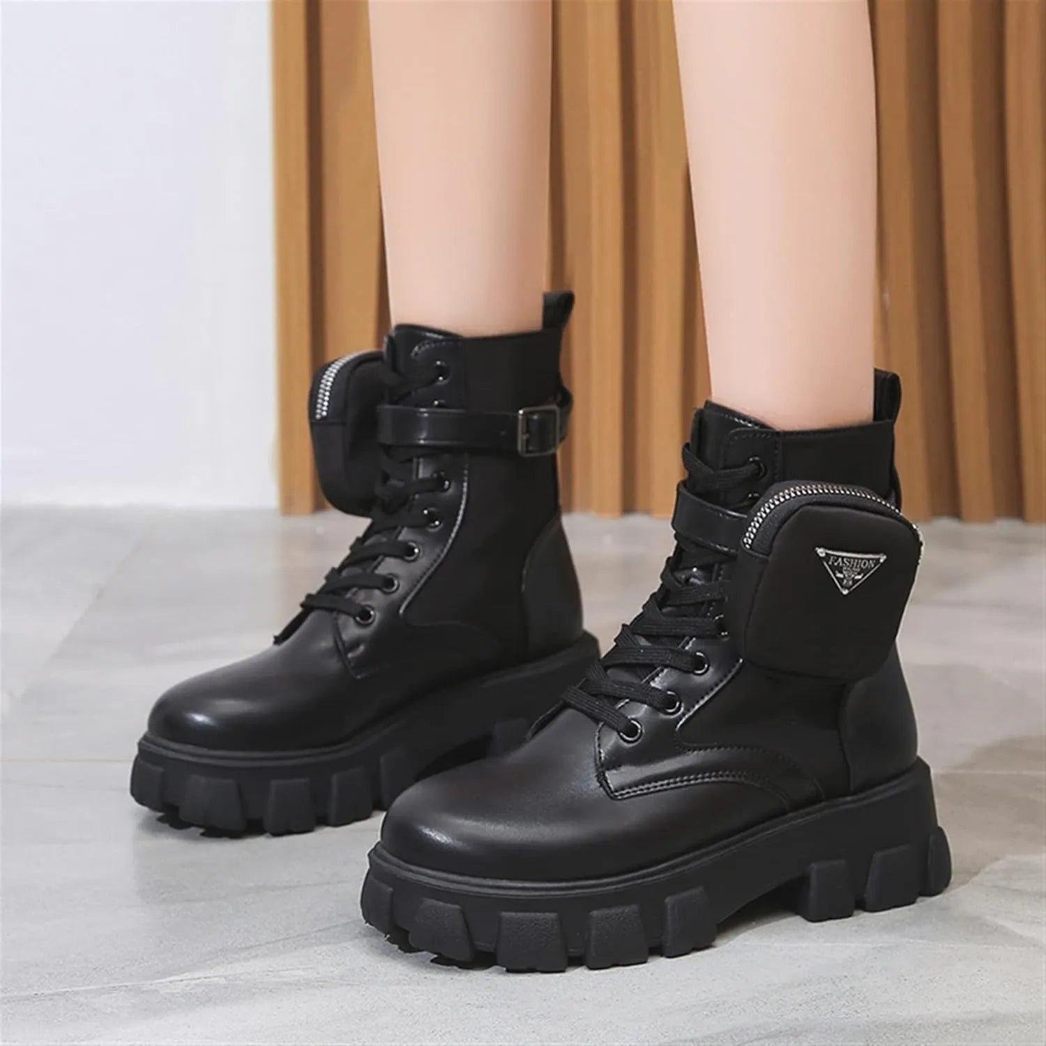 Cavalière Chic | Bottes de Biker Élégantes pour Femmes et Confort