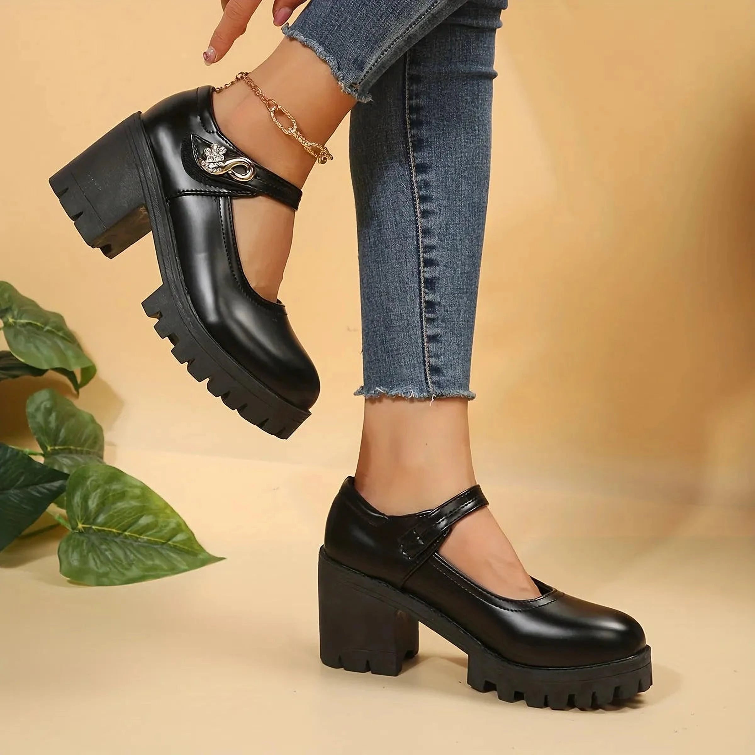 Cléa Noble | Chunky heel platform pumps