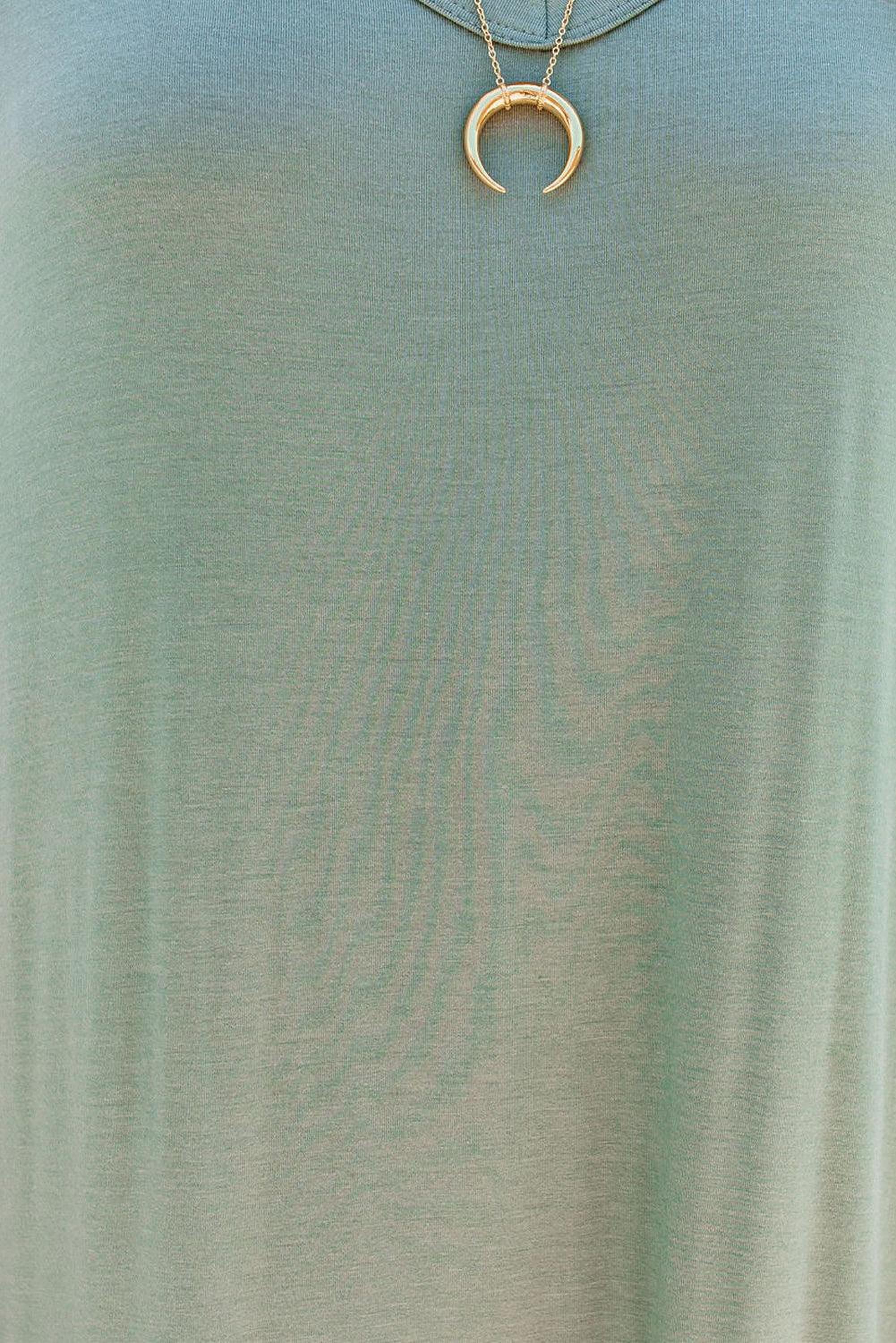 Élégance Divisée | Robe Maxi T-shirt à Col V avec Fente et Poche