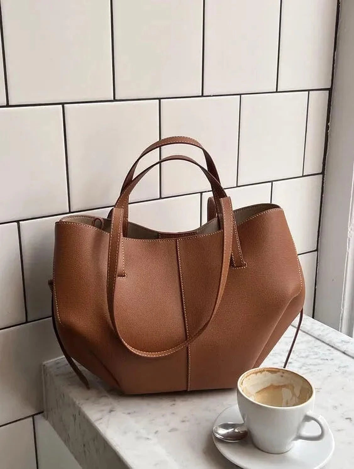 Élégance Plissée | Sac Fourre-Tout en Cuir Sculpté Pour Femme
