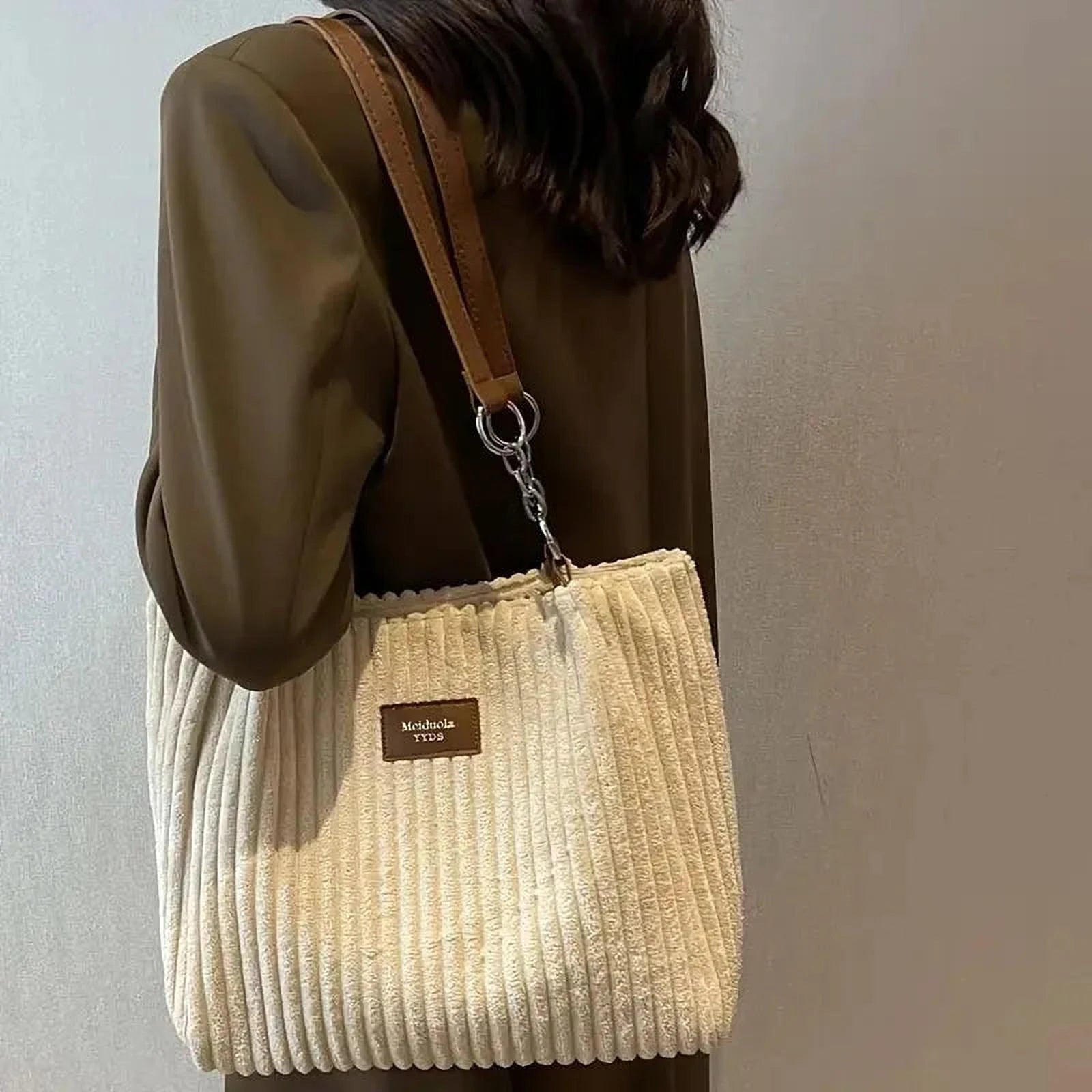 Élégance Pratique | Sac Tote Chic pour Femmes Actives