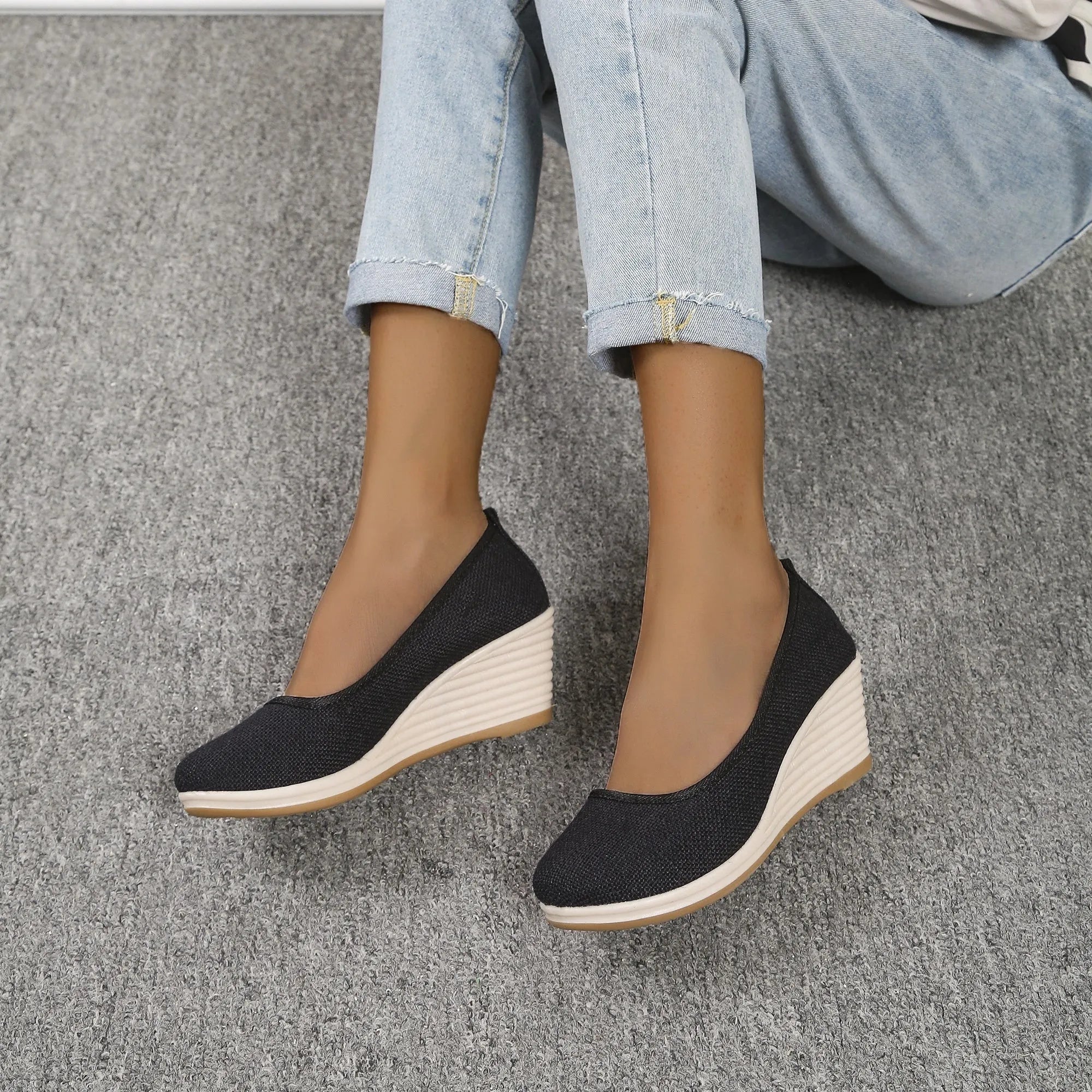 Liora Ventis | Chaussures femme à enfiler respirantes compensées