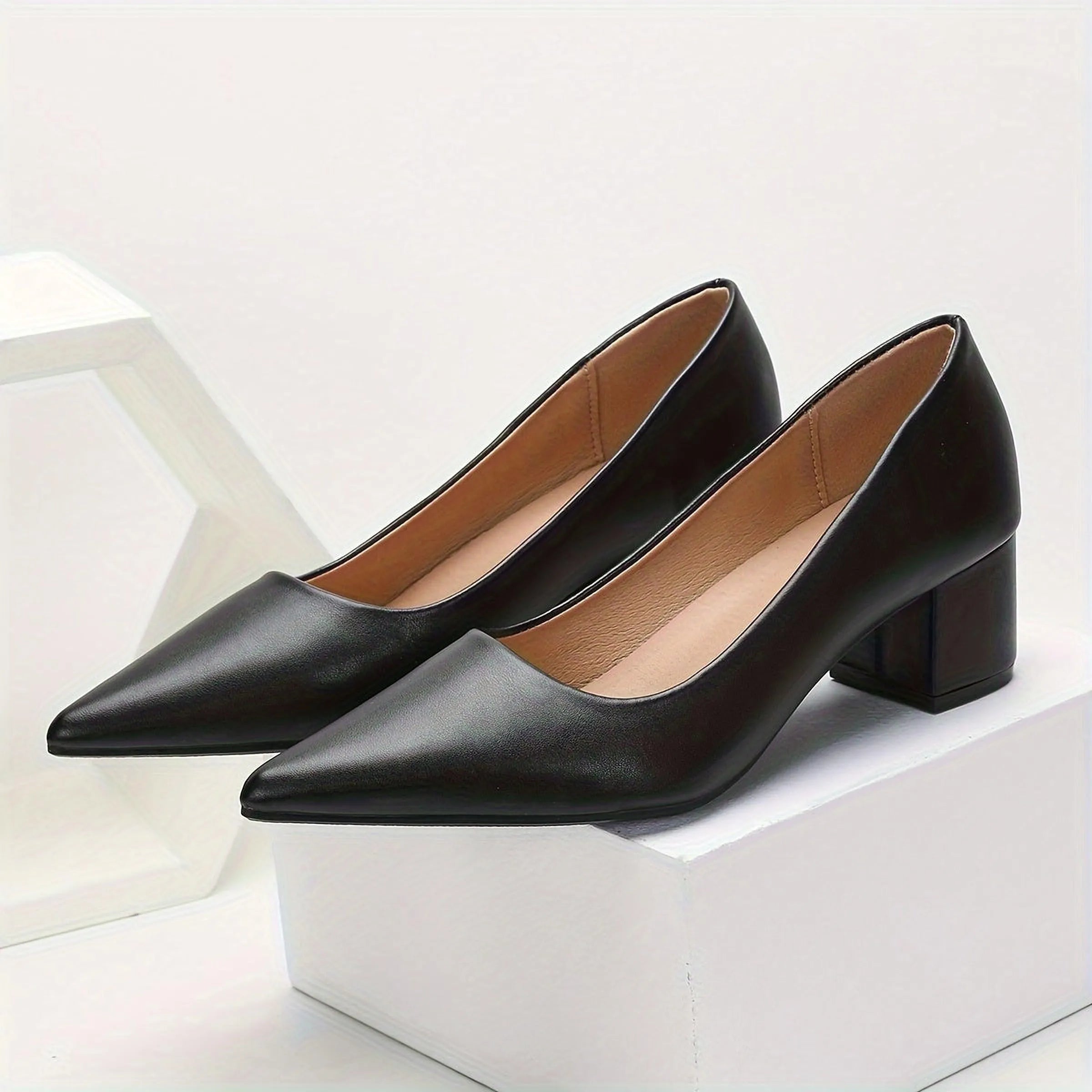 Nahia Forte | Escarpins femme solides à bout pointu confort
