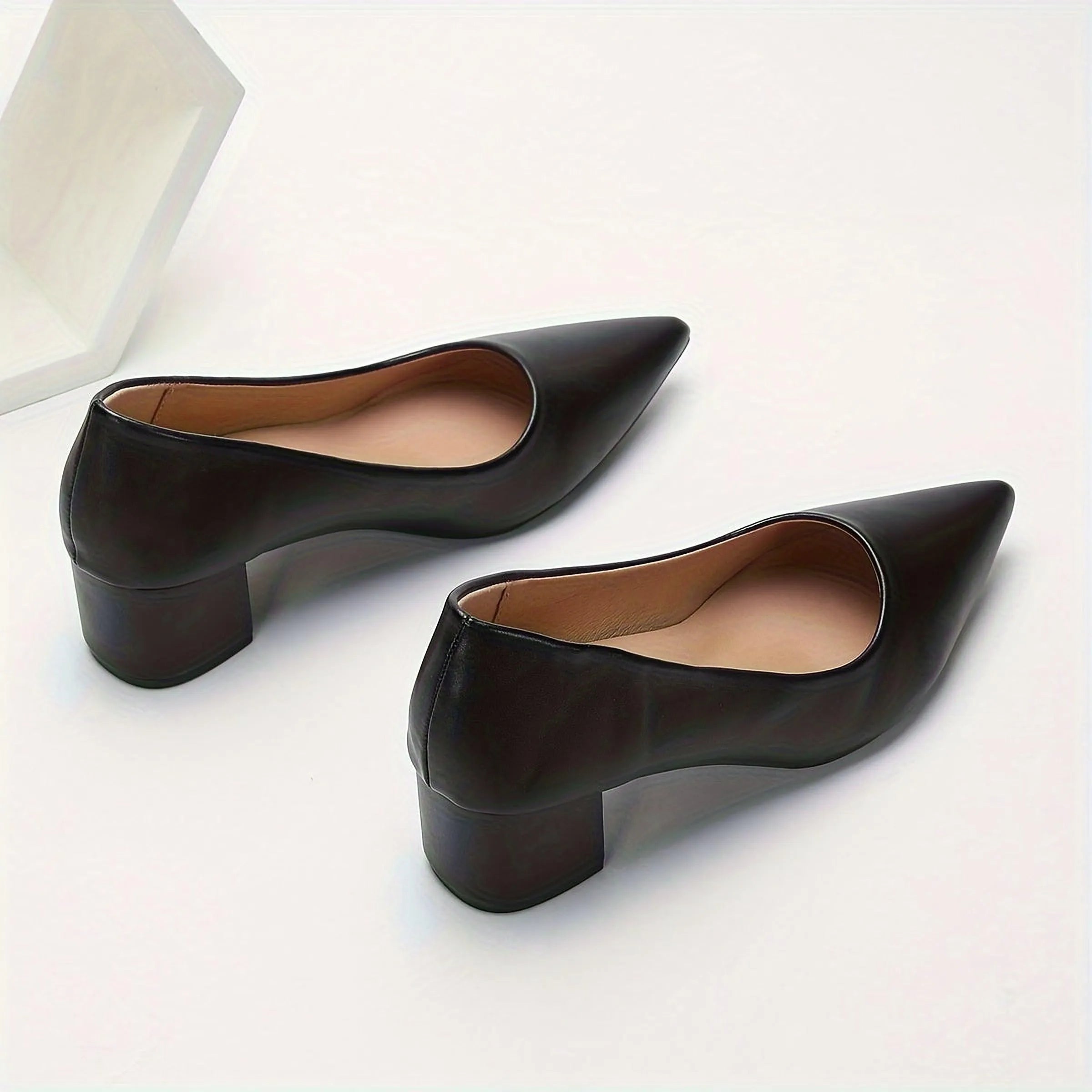 Nahia Forte | Escarpins femme solides à bout pointu confort