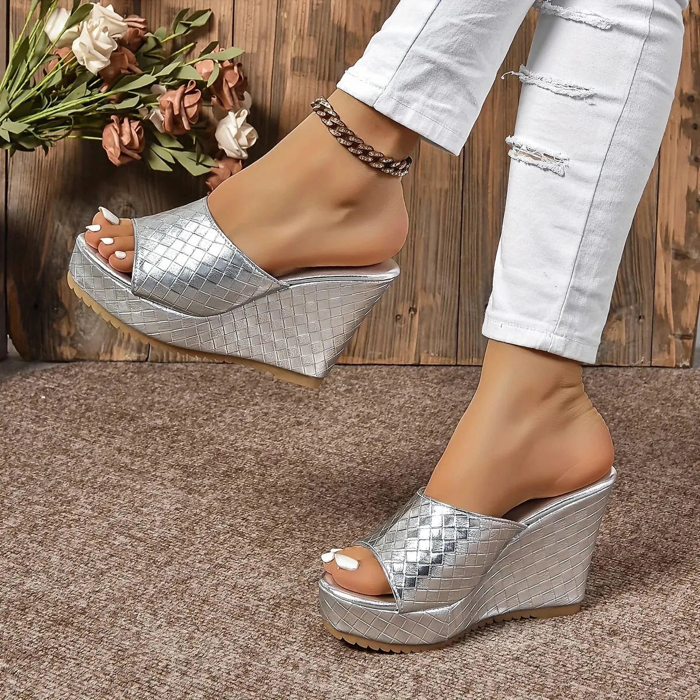 Saphira Claire | Sandales compensées peep-toe élégantes pour femmes