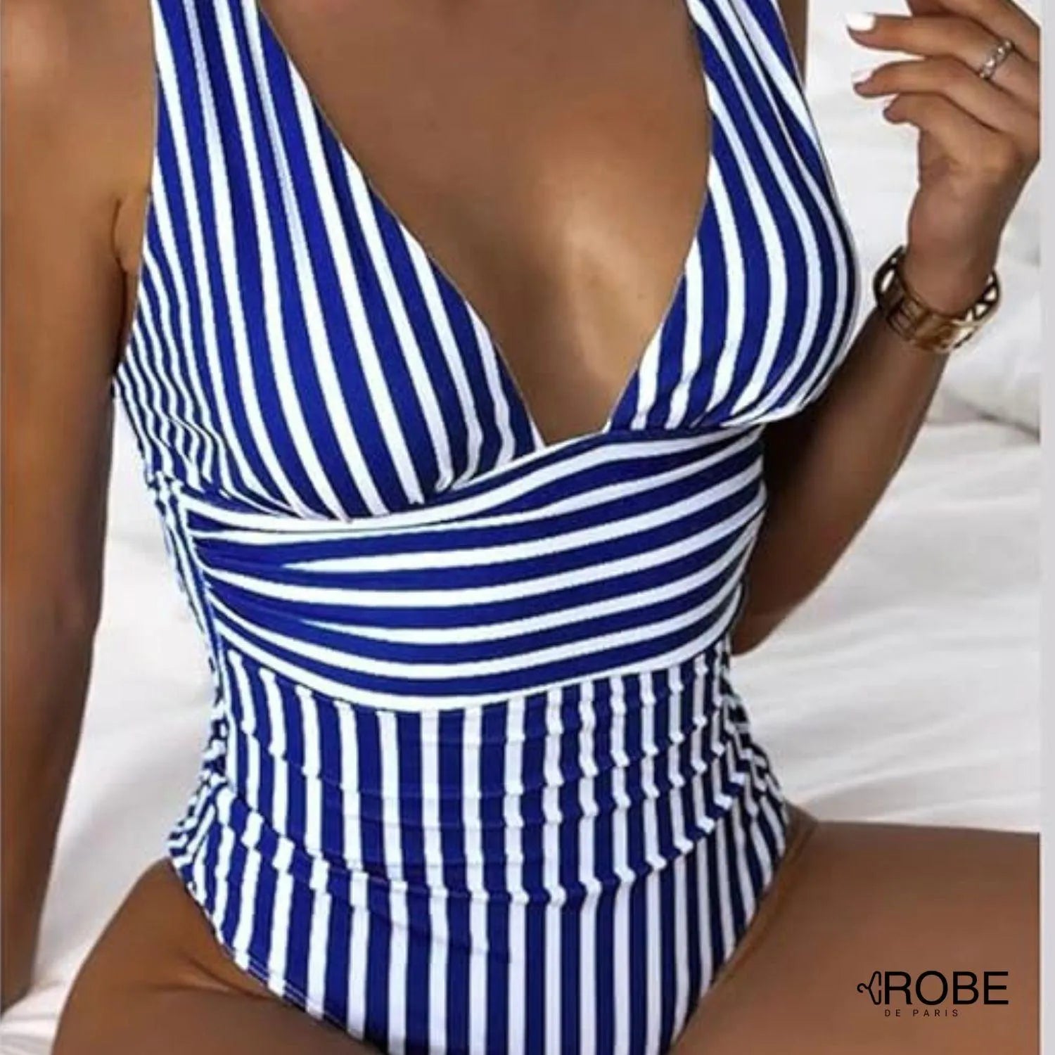 Selvara | Maillot de bain femme à rayures chic et élégant