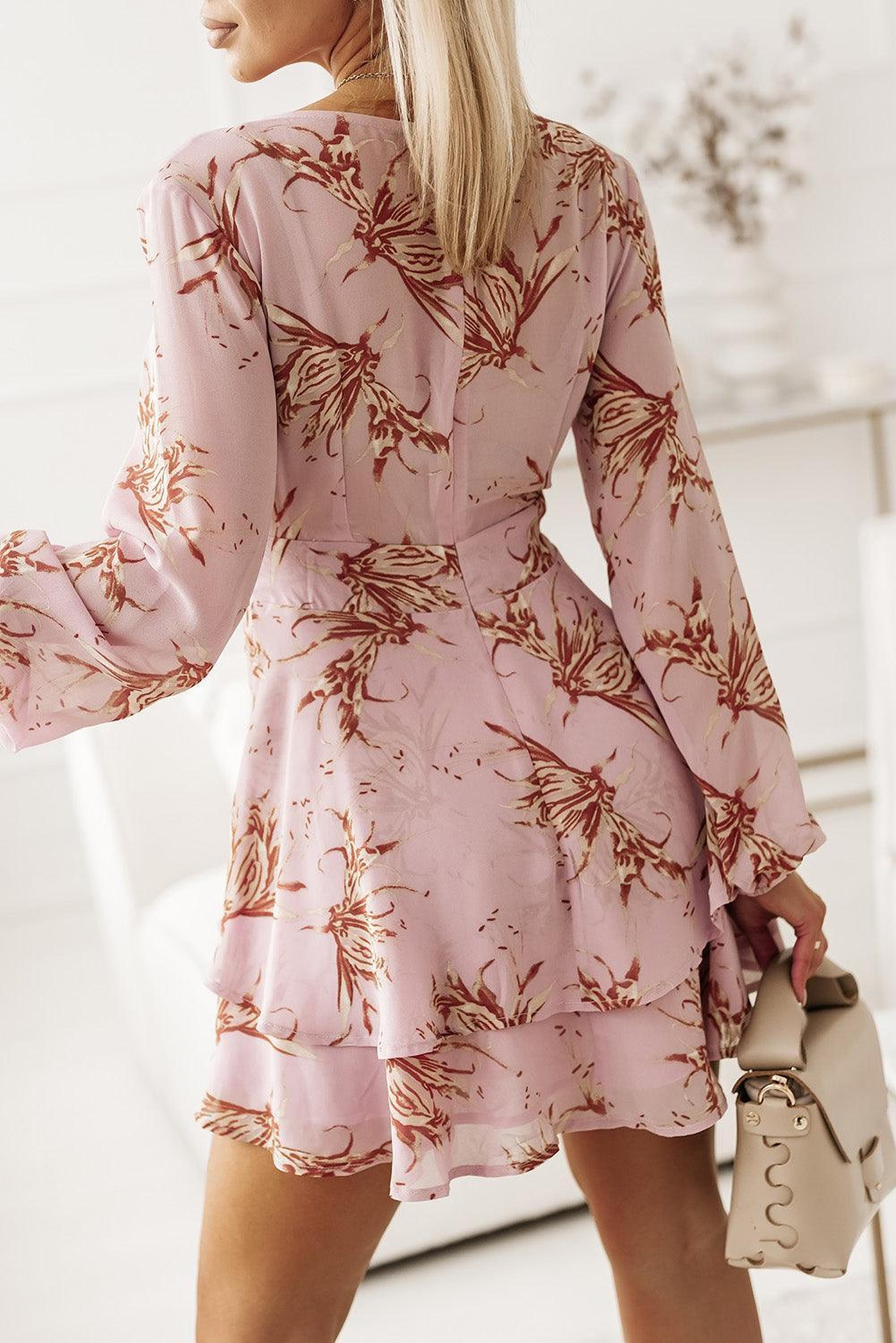 Robe à volants superposés avec motif fleuri