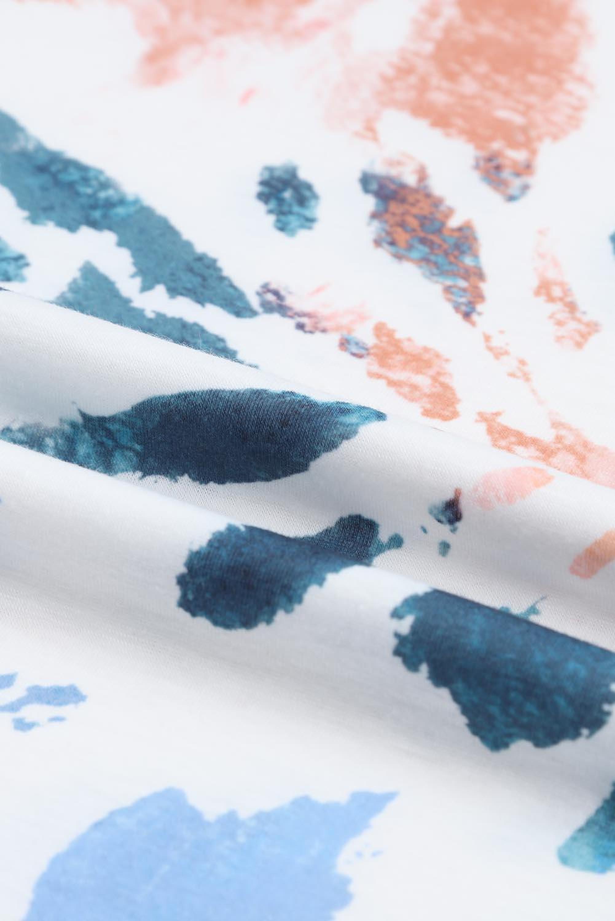 Robe élégante à mancherons avec un long fendu et un design tie-dye