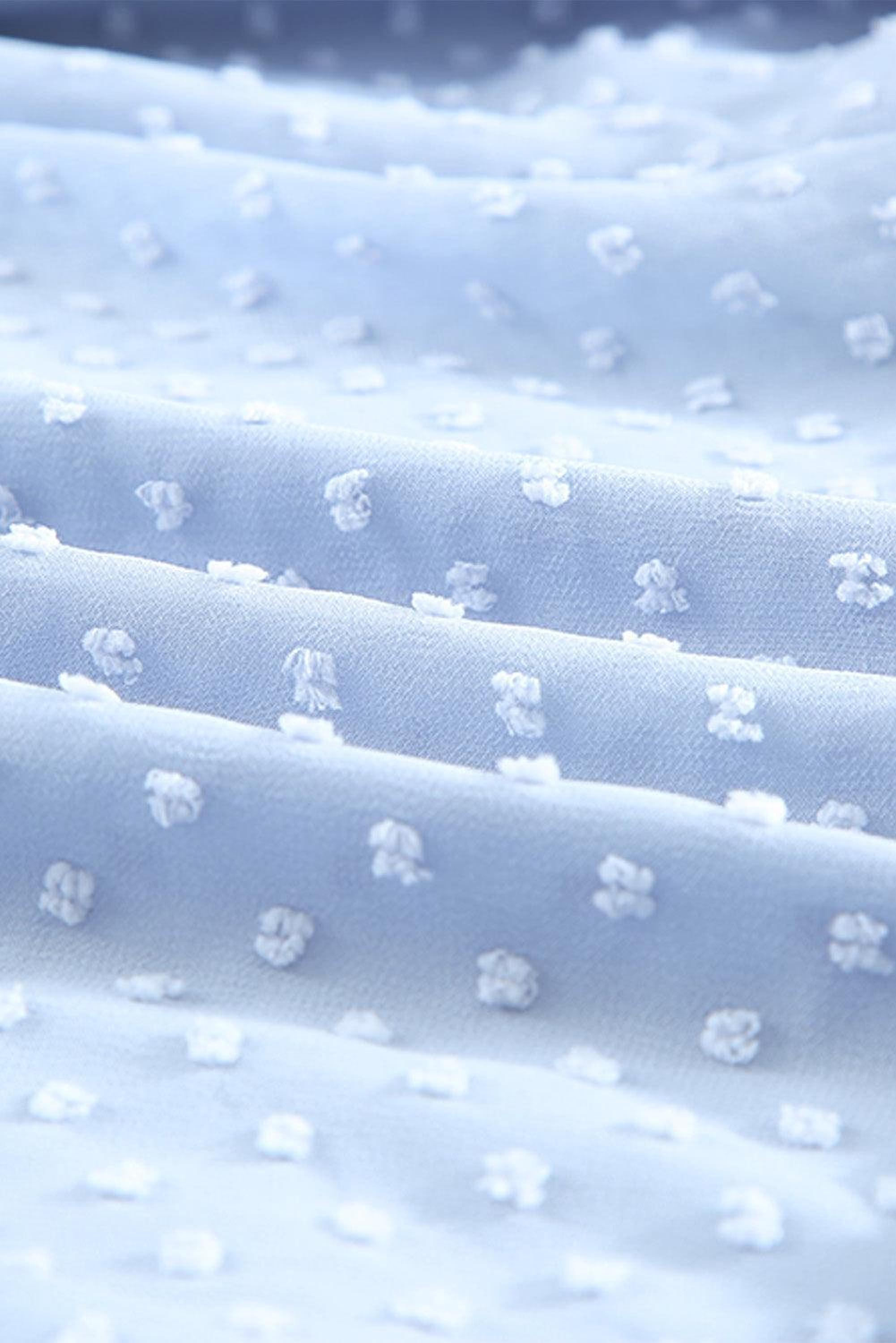 Robe maxi épaules dénudées avec motifs suisses