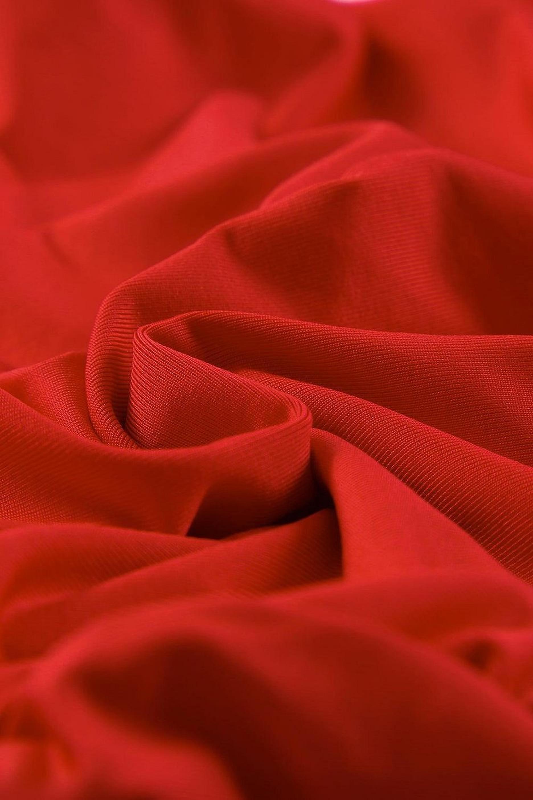 Élégance Enveloppante | Robe Portefeuille à Manches Longues et Col V
