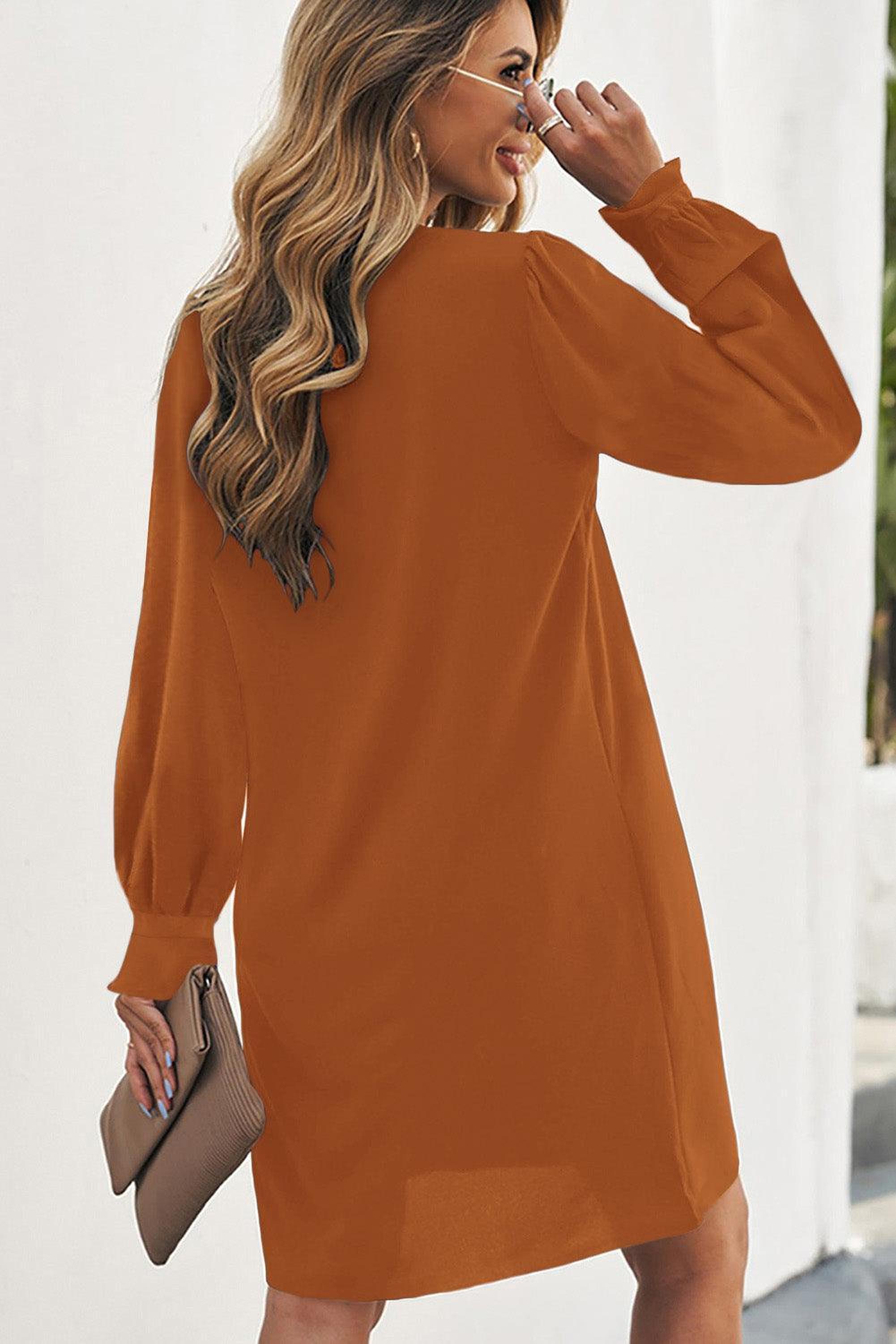 Mini-robe élégante à col V profond avec manches à volants