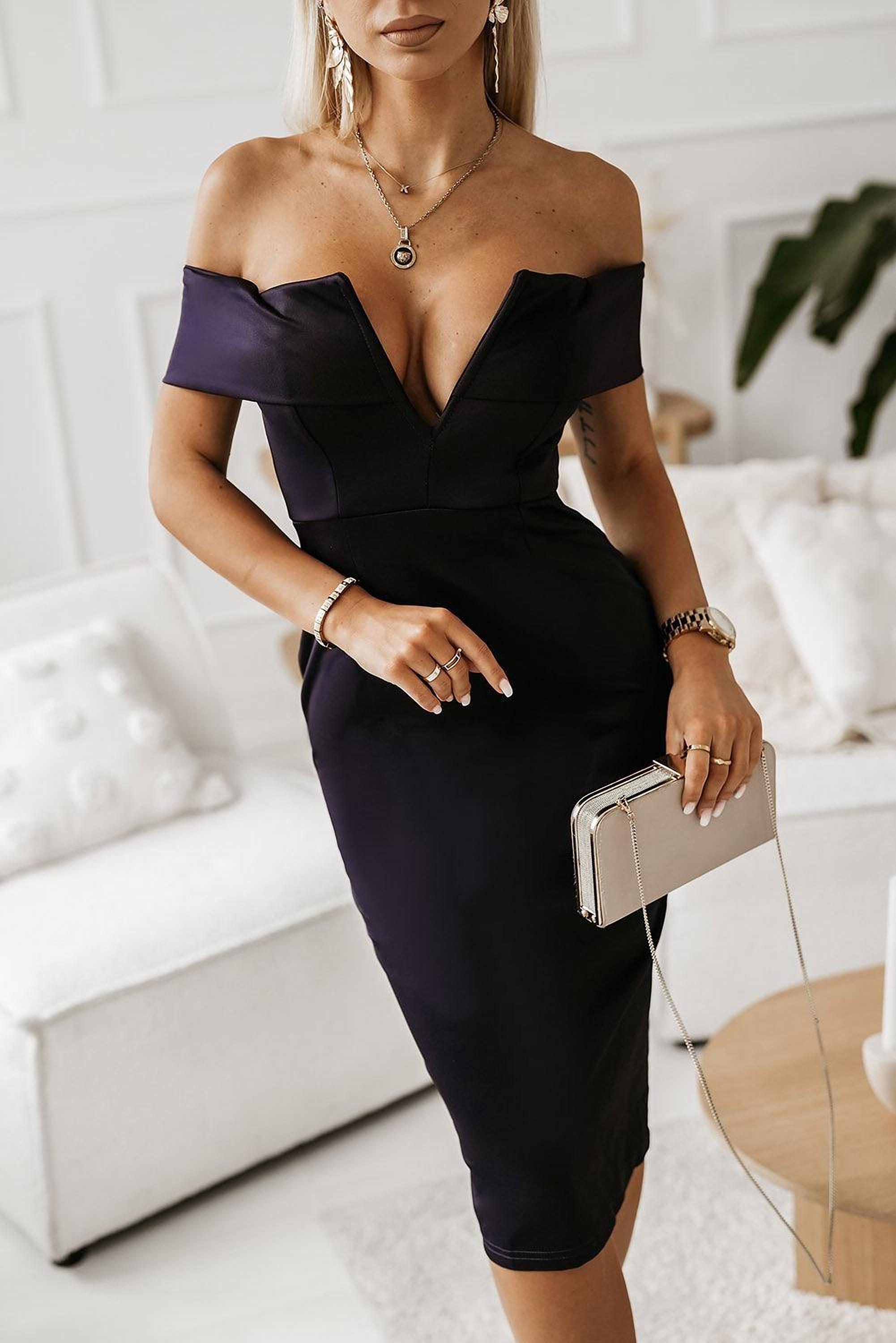 Robe midi chic à épaule dénudée, élégante et moderne