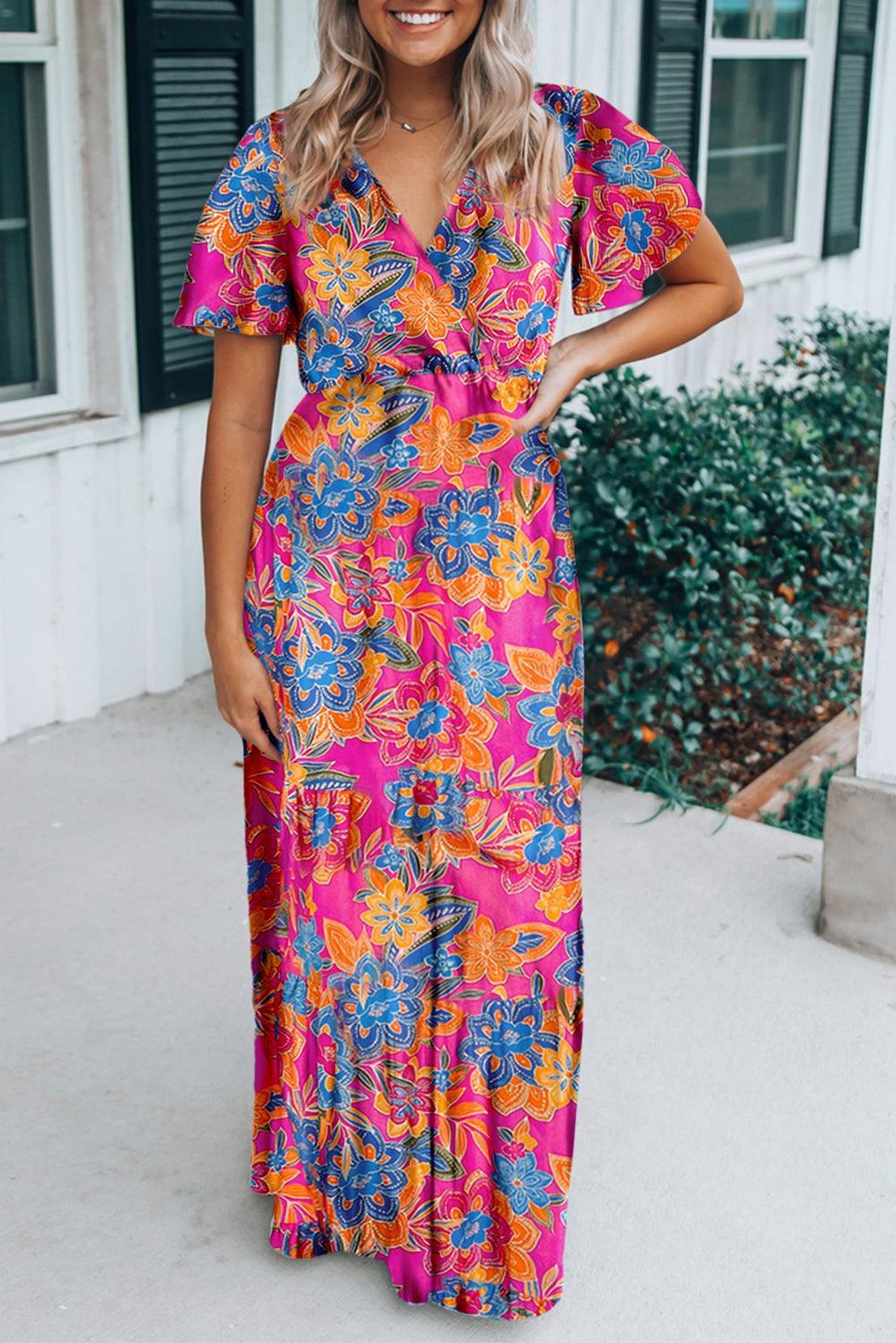 Robe longue avec col en V et motif floral élégant