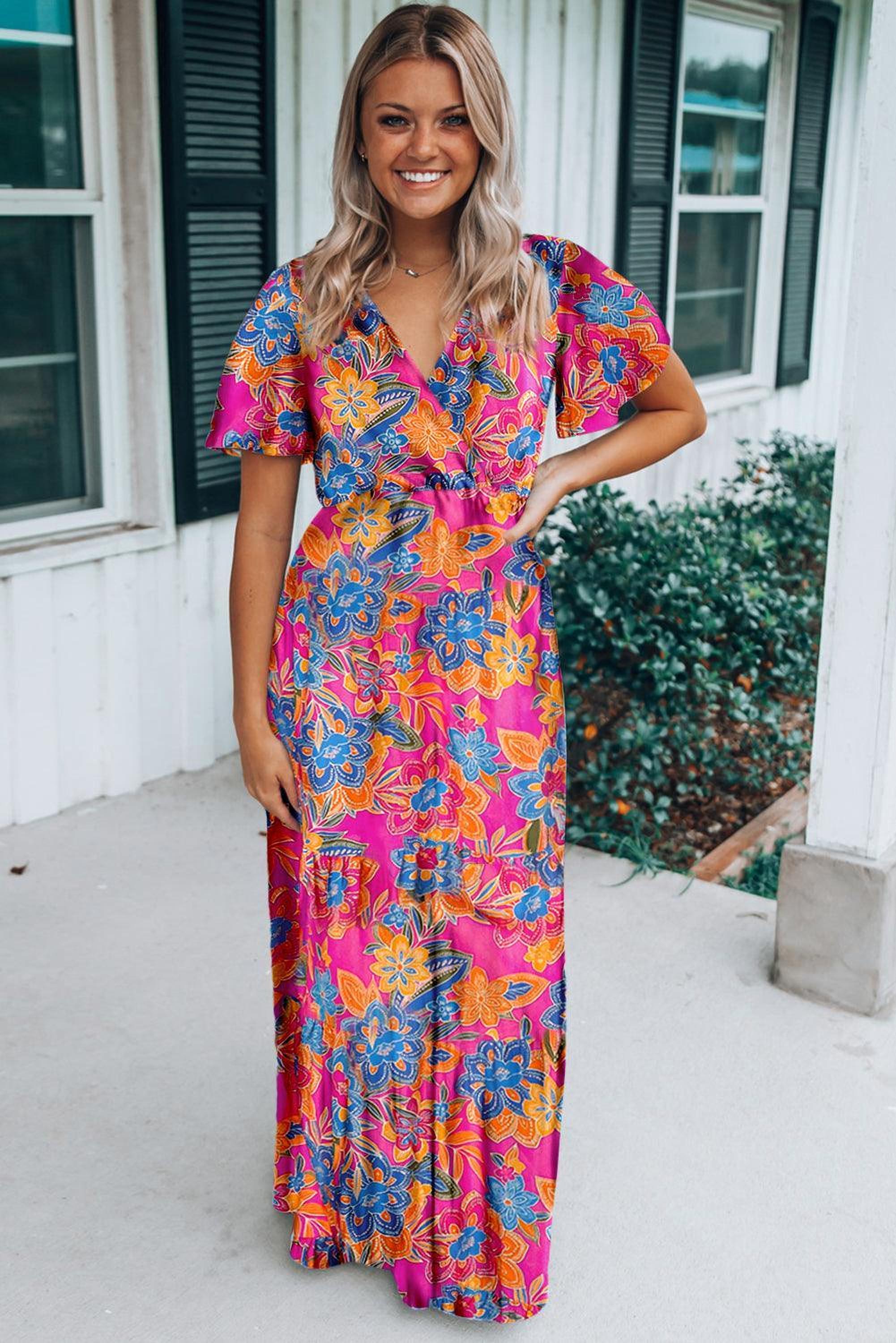 Robe longue avec col en V et motif floral élégant