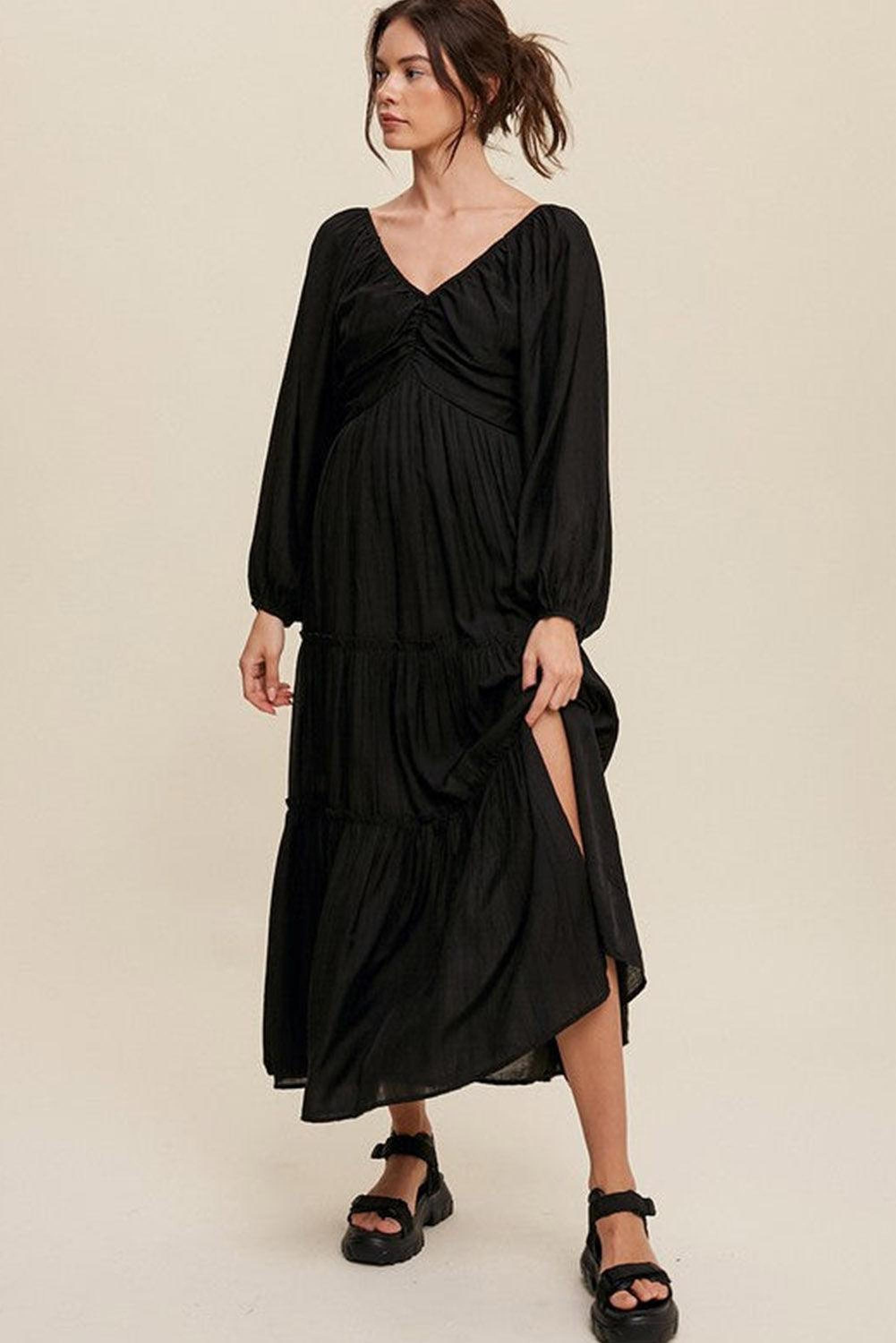 Robe maxi élégante avec décolleté en V et volants