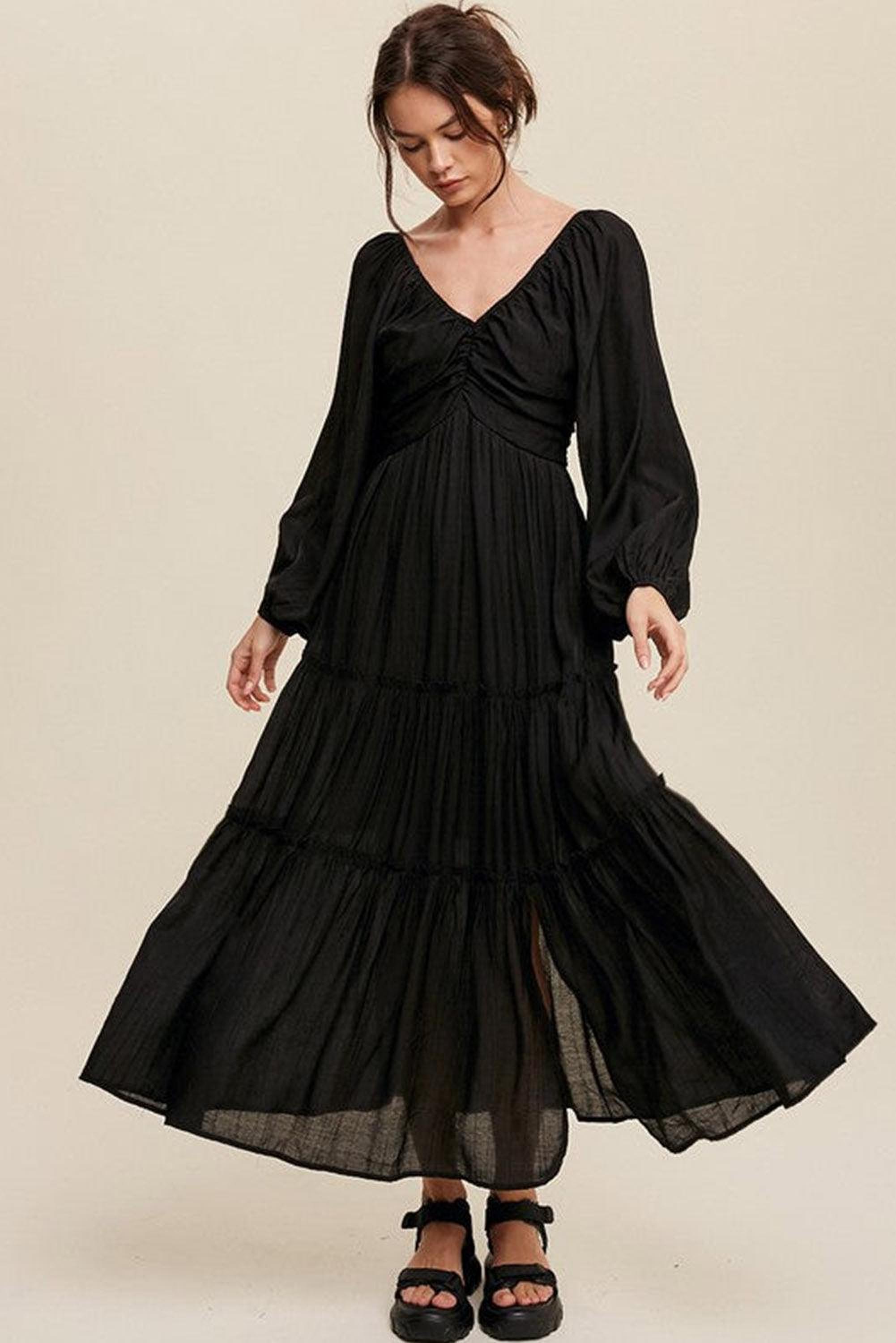 Robe maxi élégante avec décolleté en V et volants