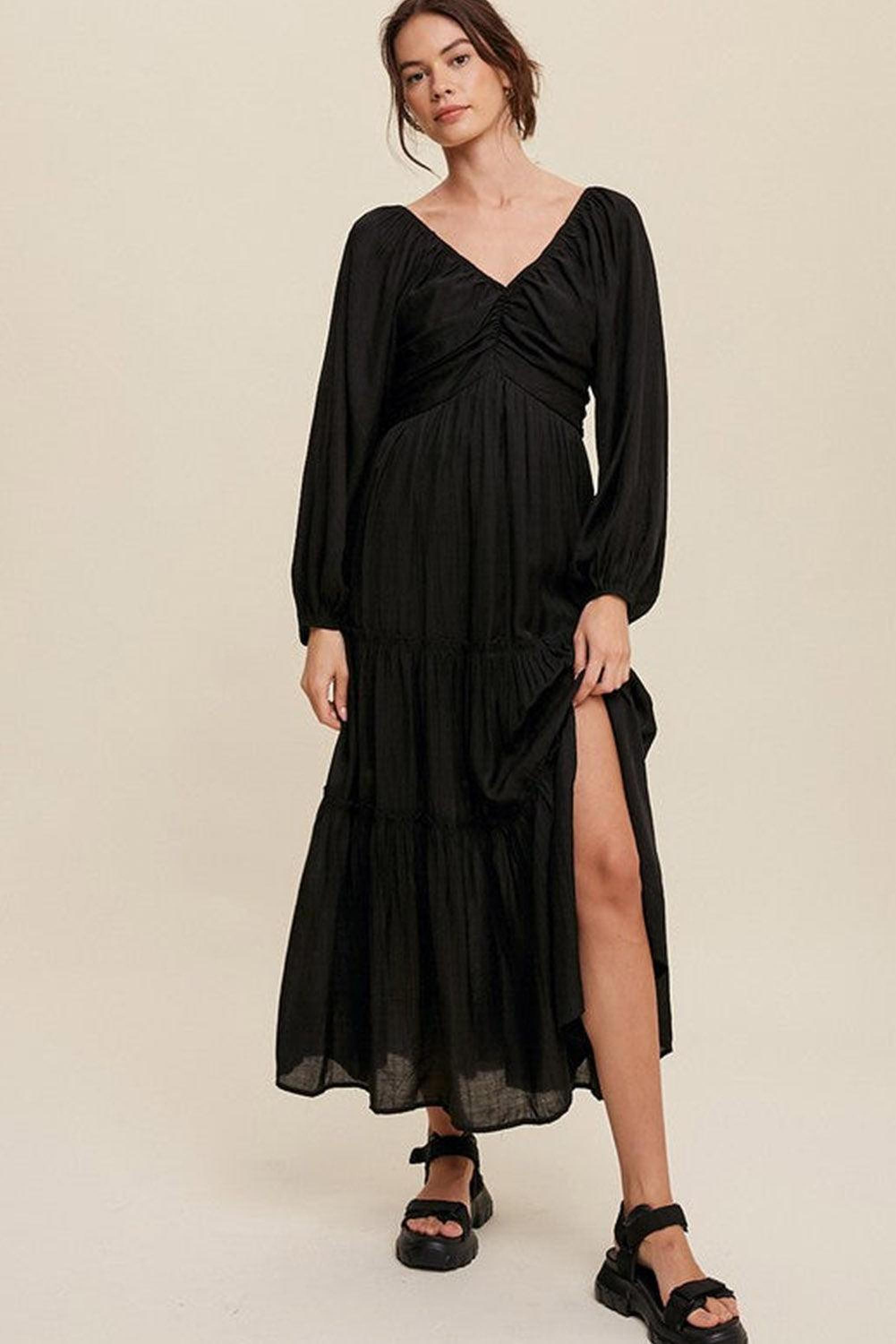 Robe maxi élégante avec décolleté en V et volants