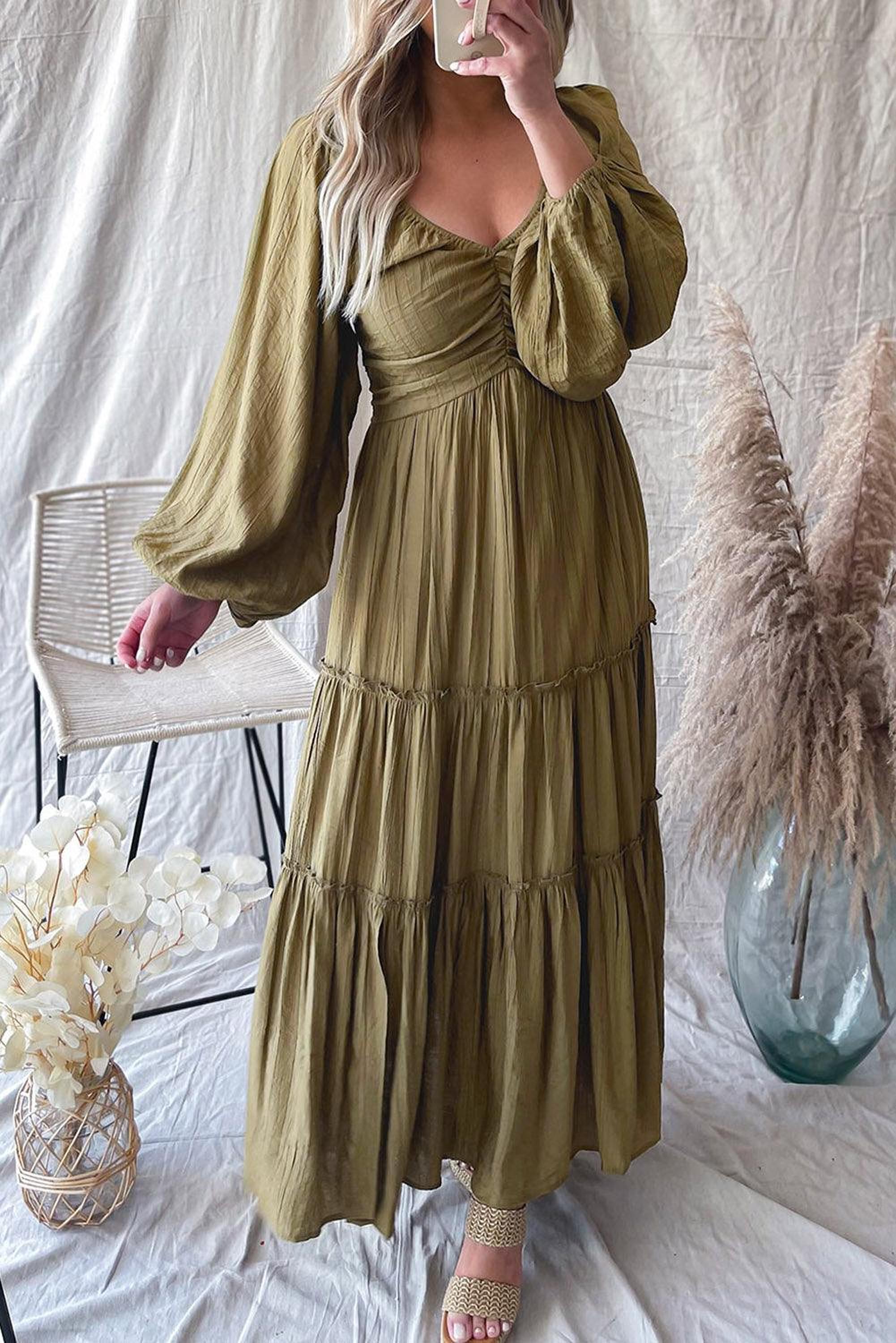 Robe maxi élégante avec décolleté en V et volants