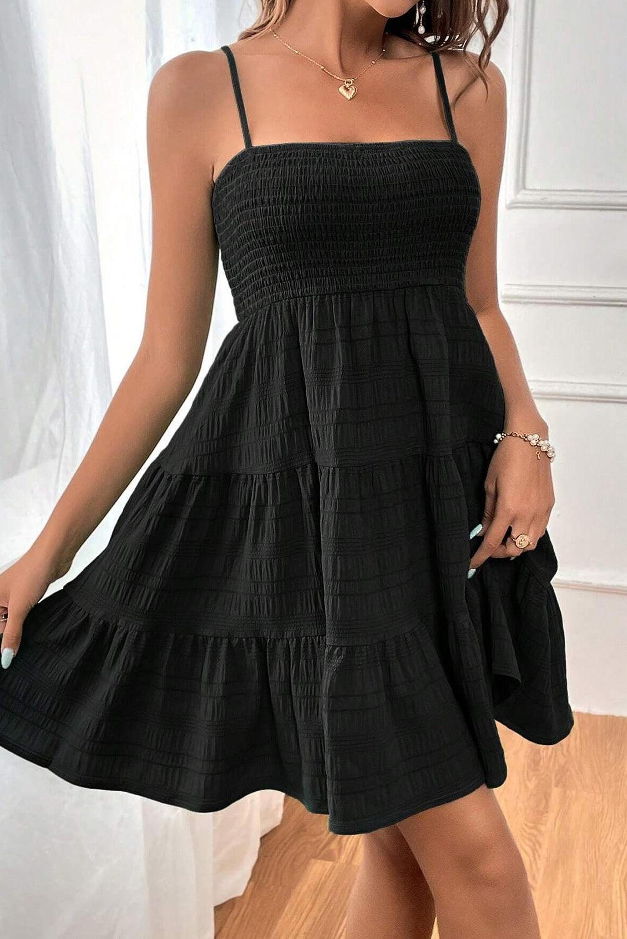 Robe skater à textures smockées avec plusieurs couches
