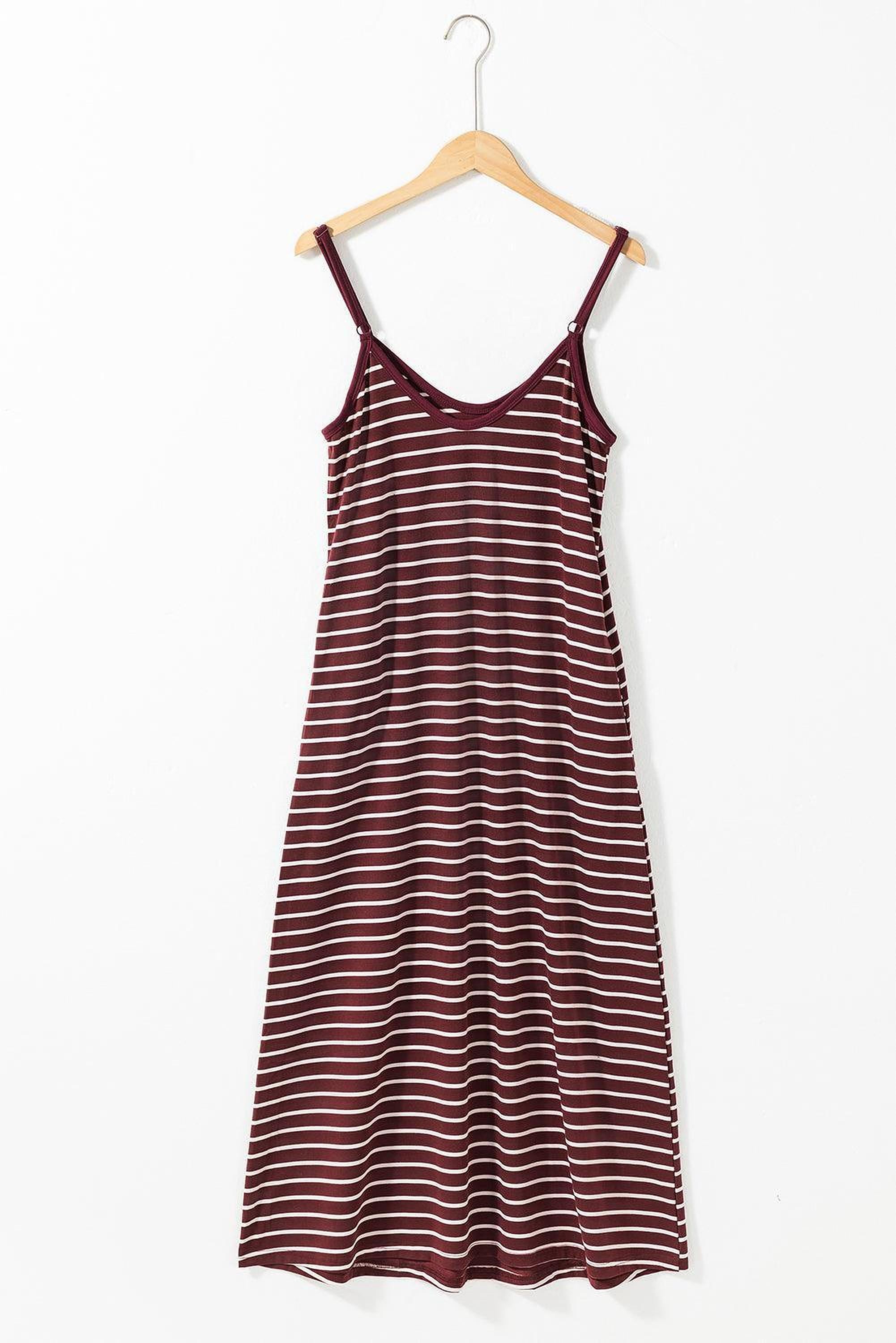 Maxi robe élégante avec poches latérales et fines bretelles