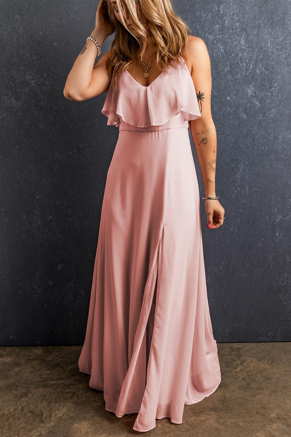 Robe longue élégante avec bretelles spaghettis et fente