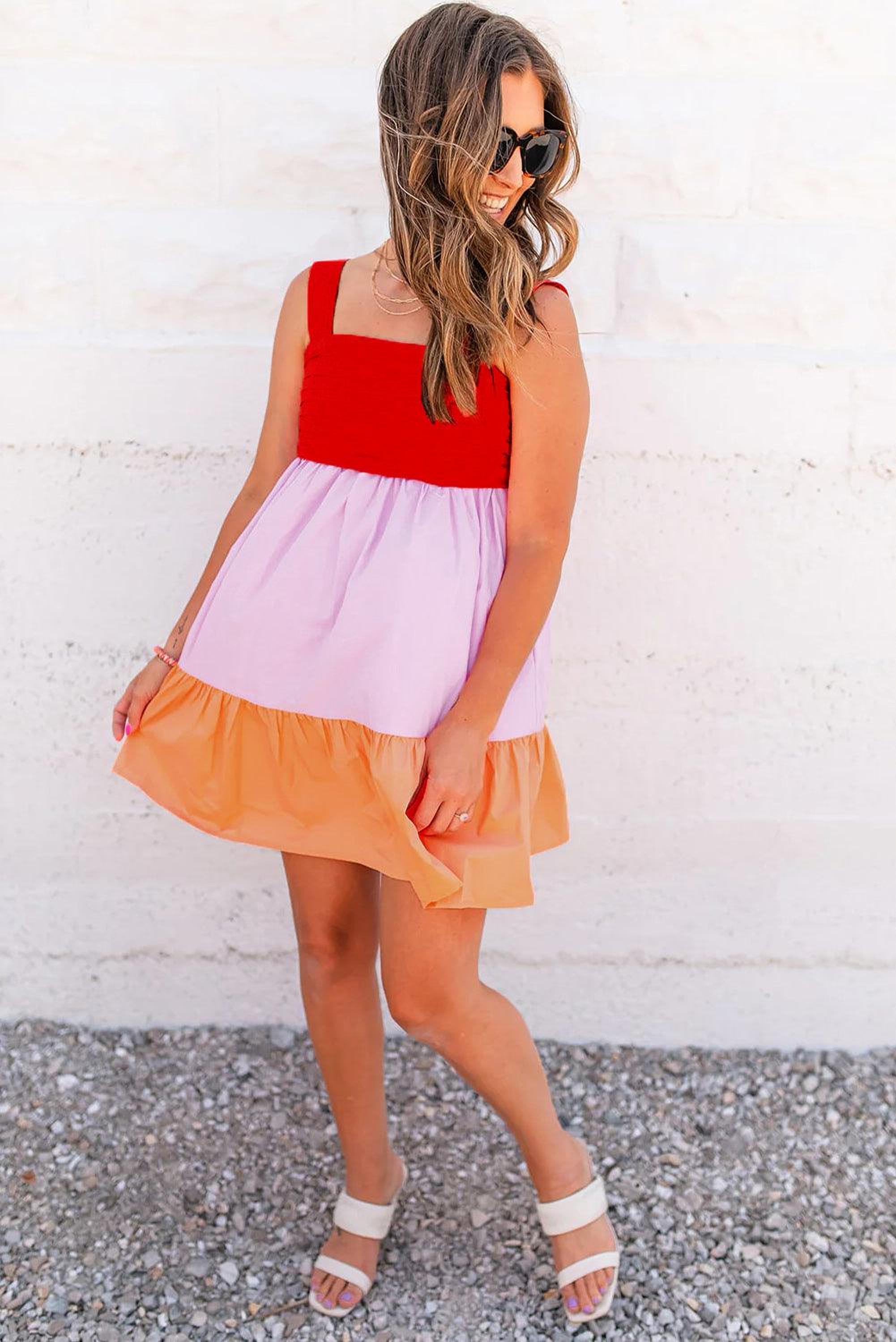 Robe évasée dos nu avec nœud élégant