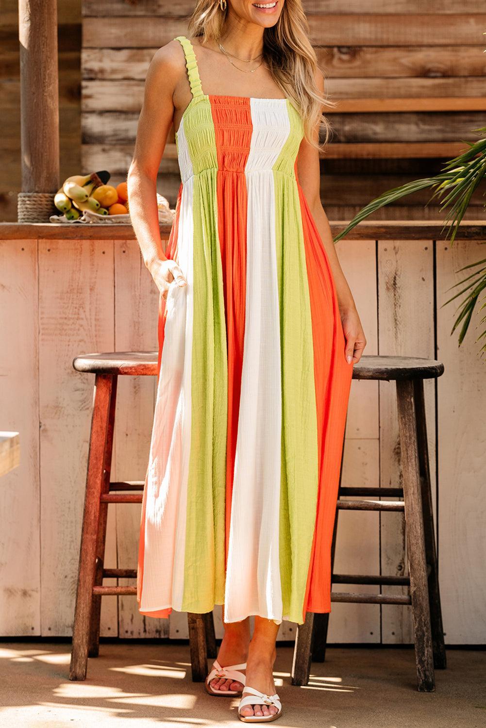 Robe maxi rayée avec taille haute pour un look élancé