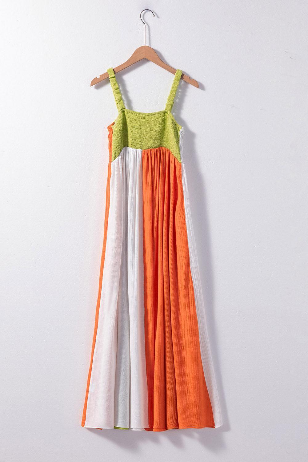 Robe maxi rayée avec taille haute pour un look élancé