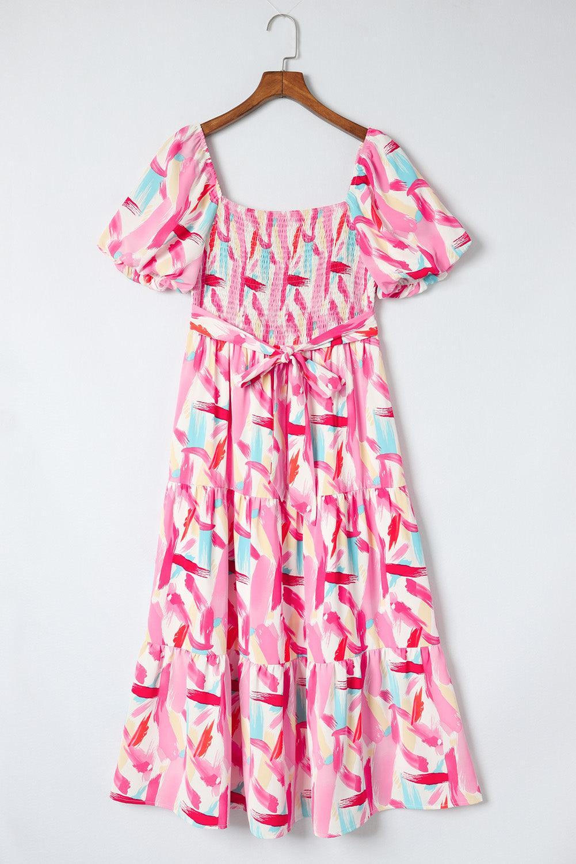 Robe à volants rayée et smockée, élégante et distincte