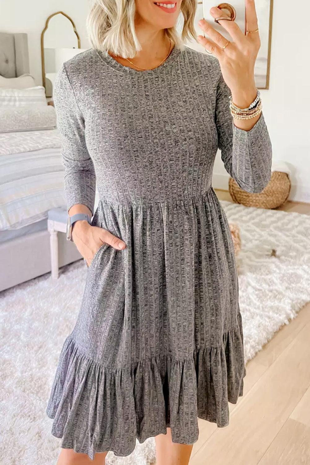 Robe midi rayée avec texture, coupe en ligne A