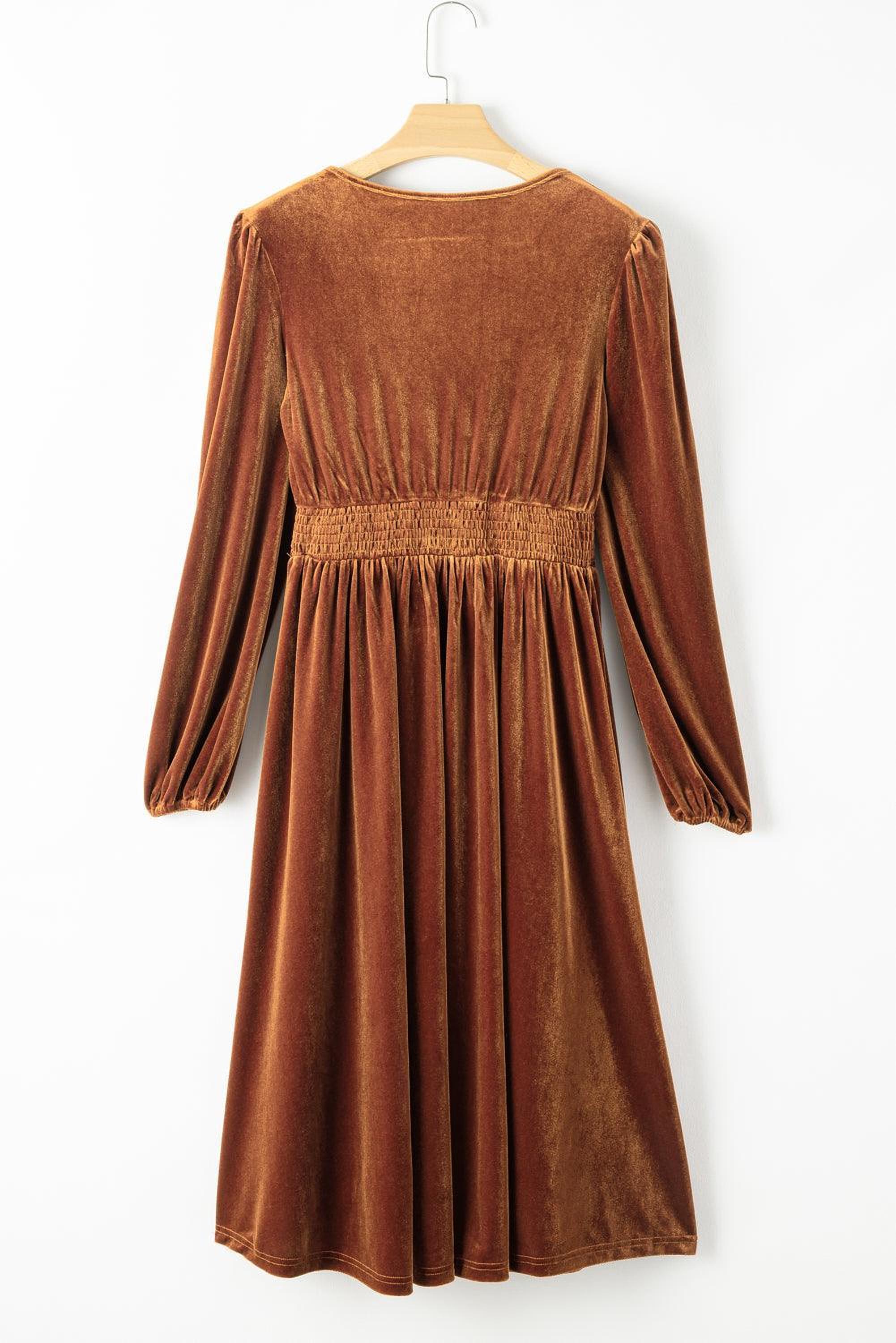 Robe midi en velours avec décolleté en V et plis élégants
