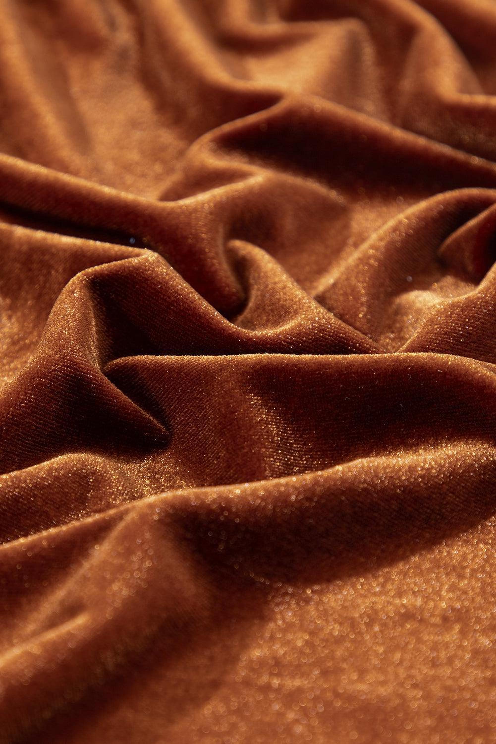 Robe en velours avec franges et manches gigot