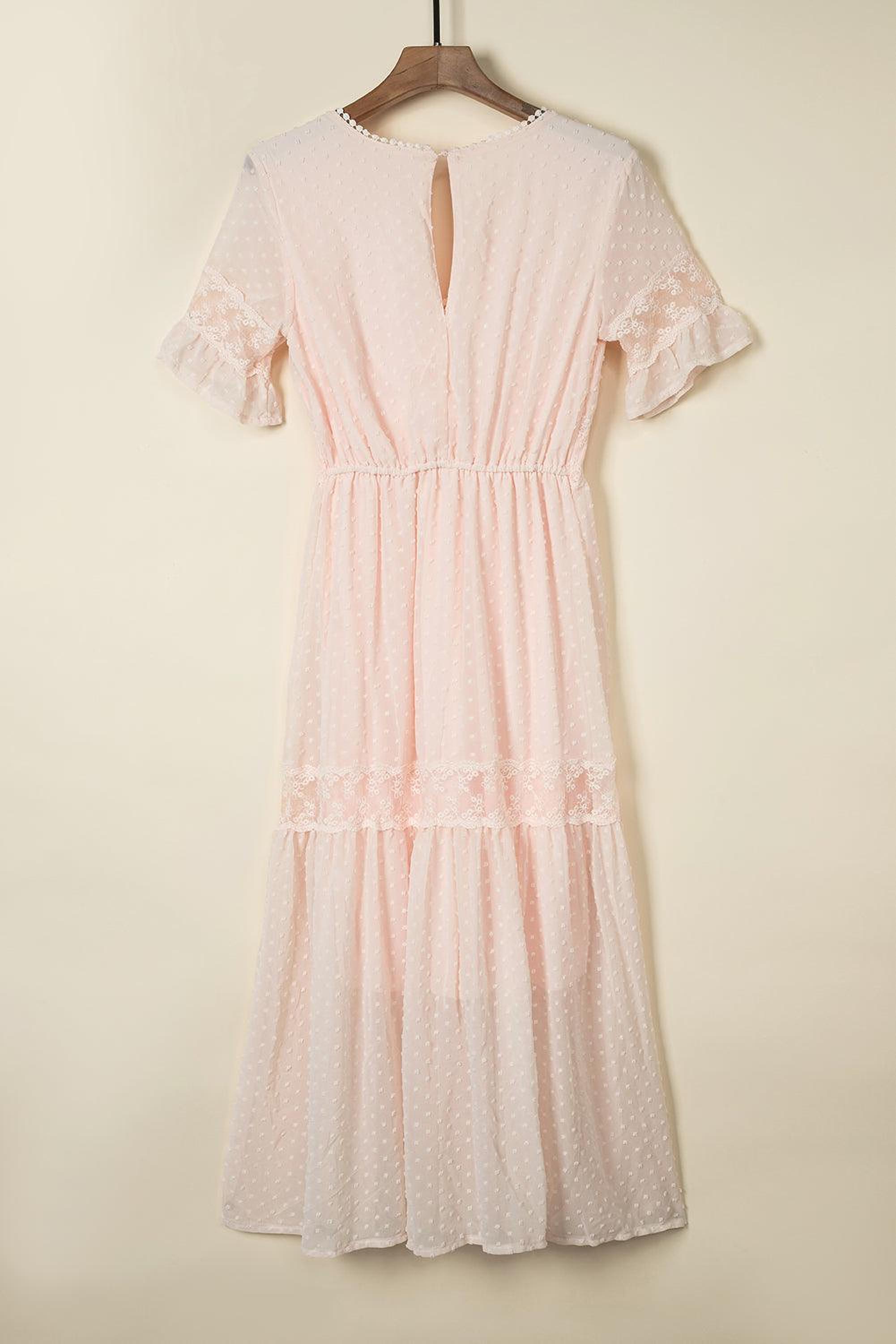 Robe maxi suisse à pois avec finition en dentelle élégante