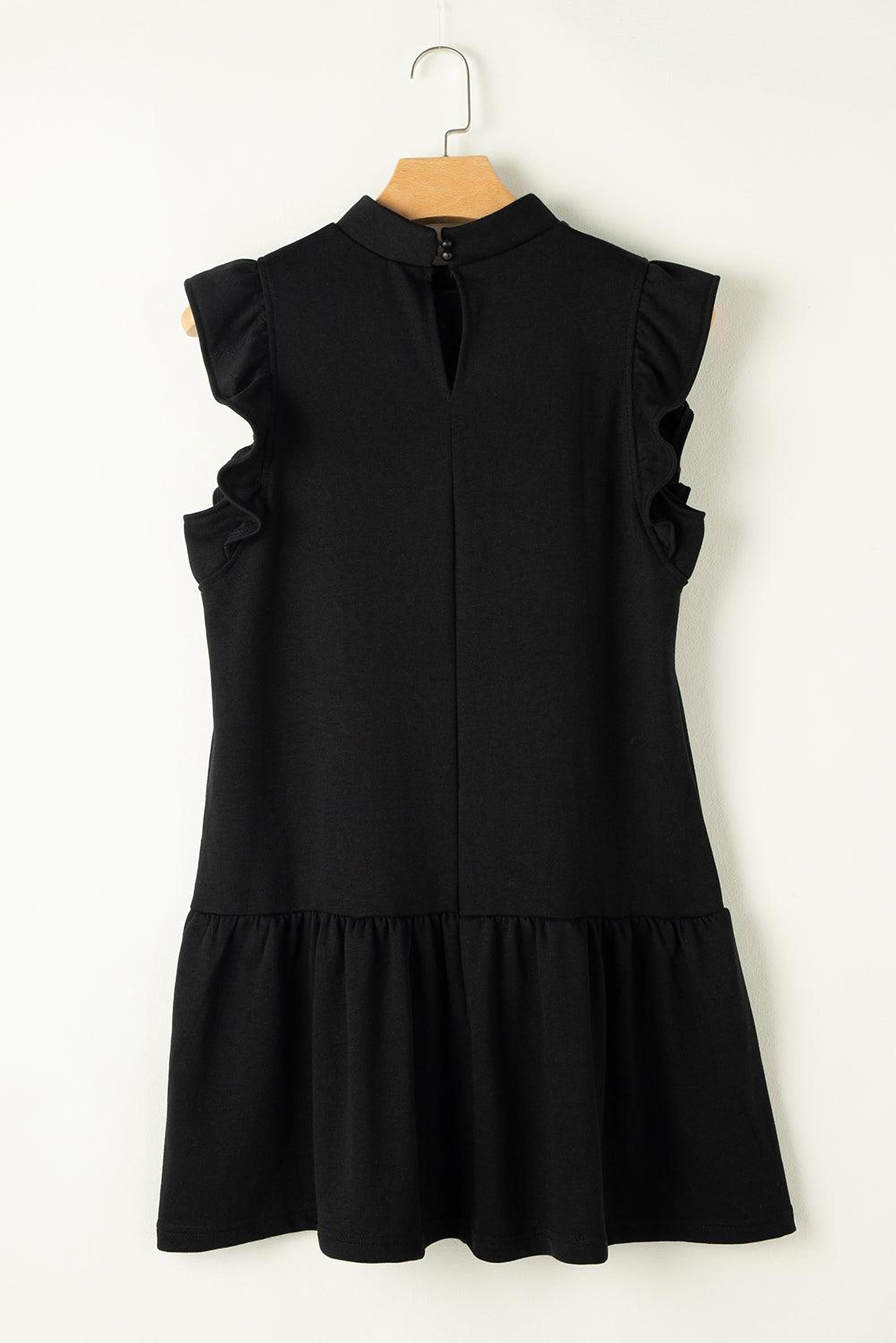 Robe droite élégante avec encolure bateau