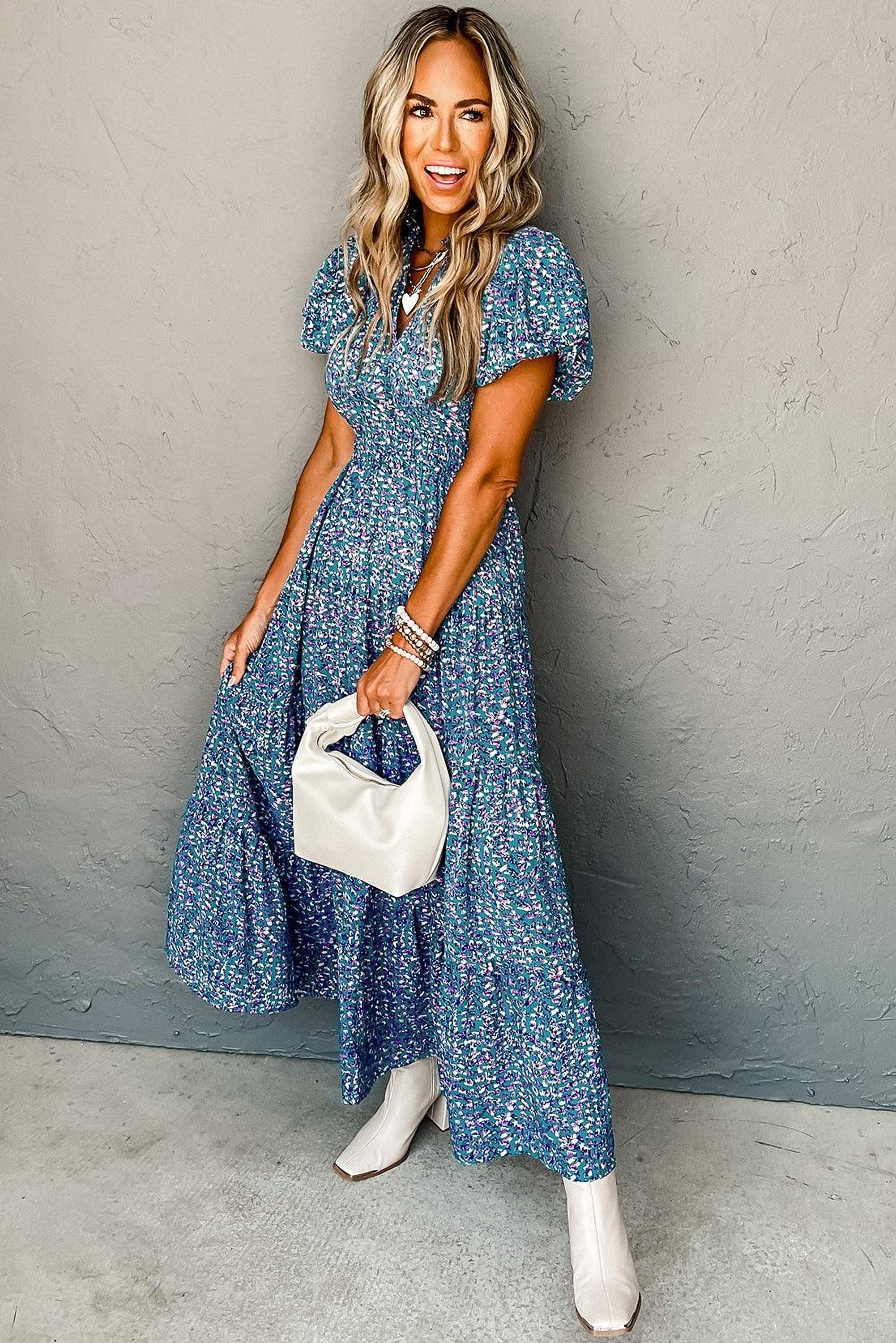 Robe maxi élégante à col en V avec imprimé floral