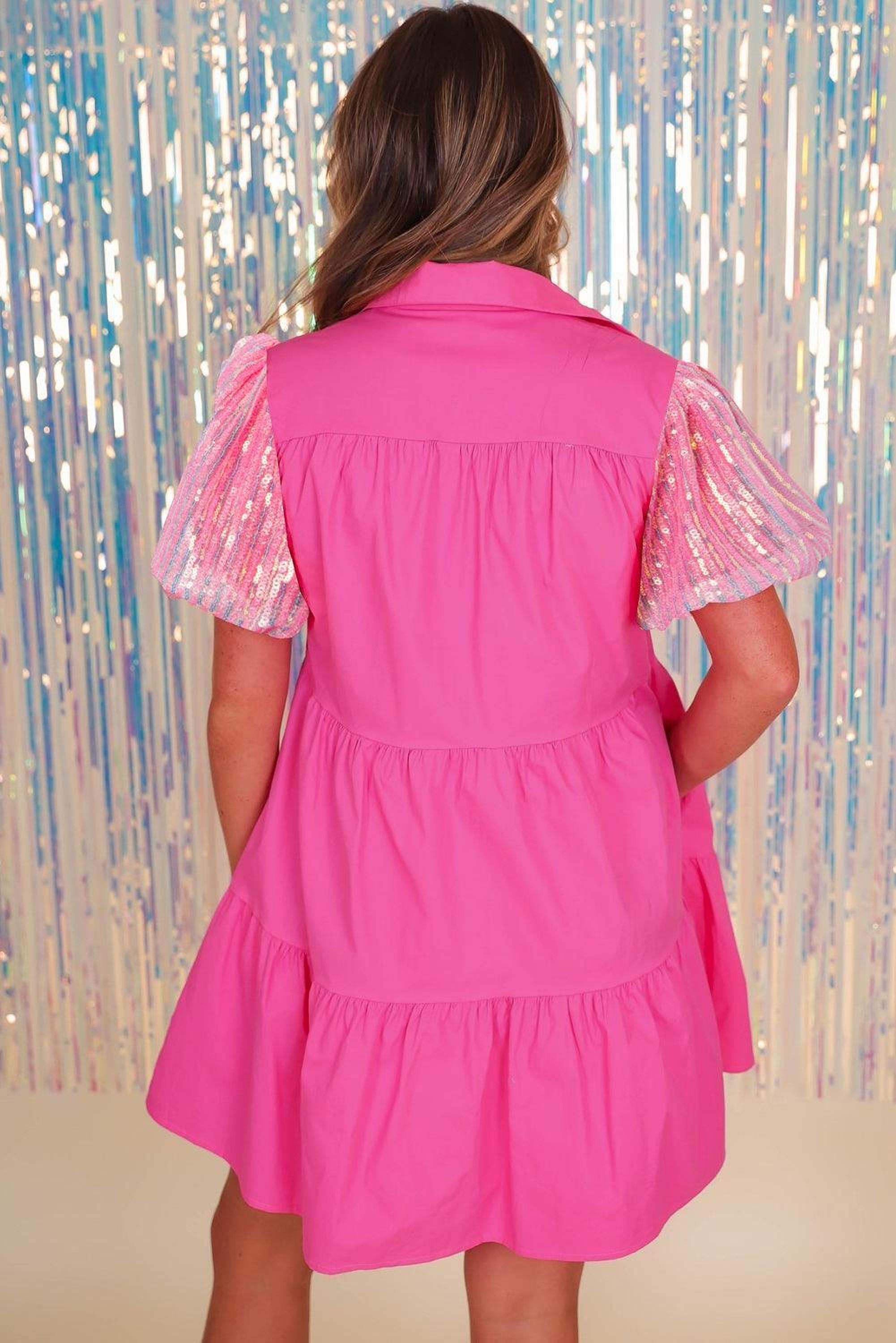 Robe élégante avec volants et paillettes pour une allure sophistiquée