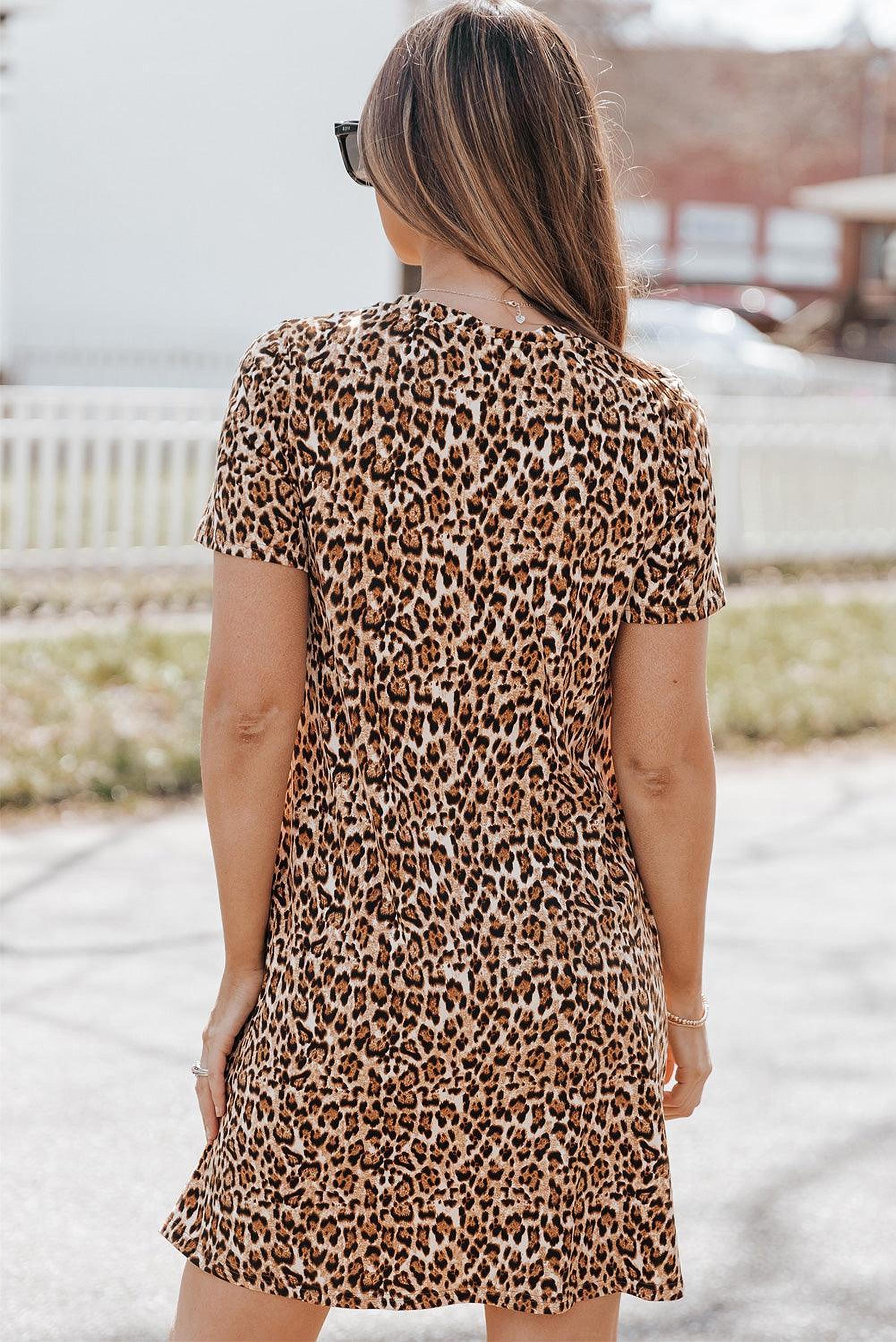 Mini robe A-ligne à manches courtes avec imprimé léopard