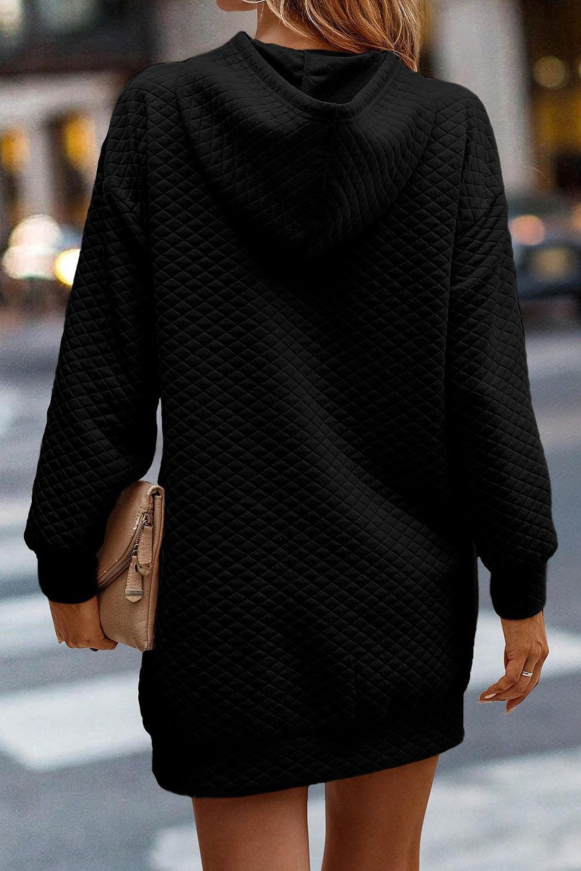 Robe matelassée à capuche avec poche à cordon pour un confort chic