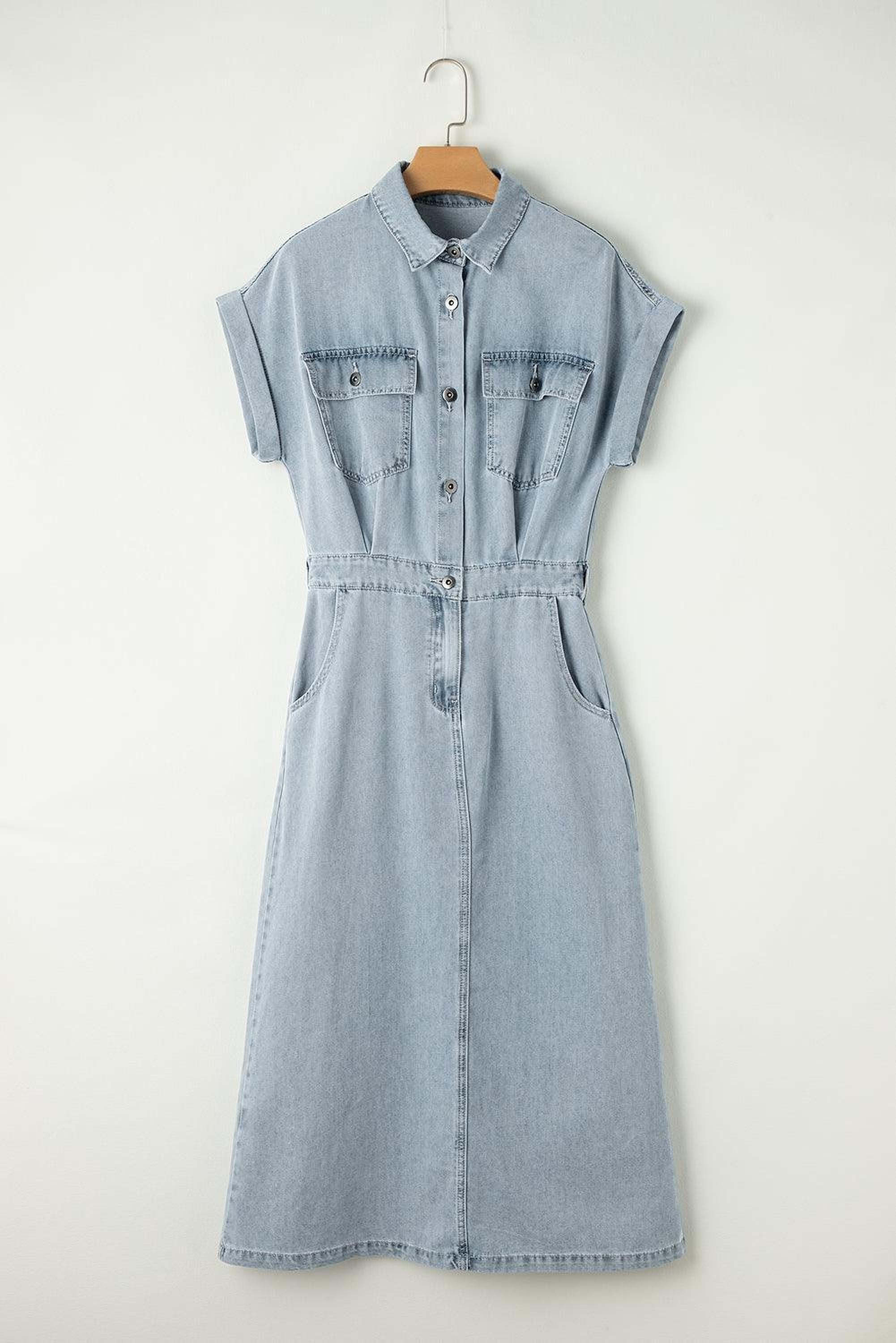 Robe en denim élégante avec manches courtes chauve-souris