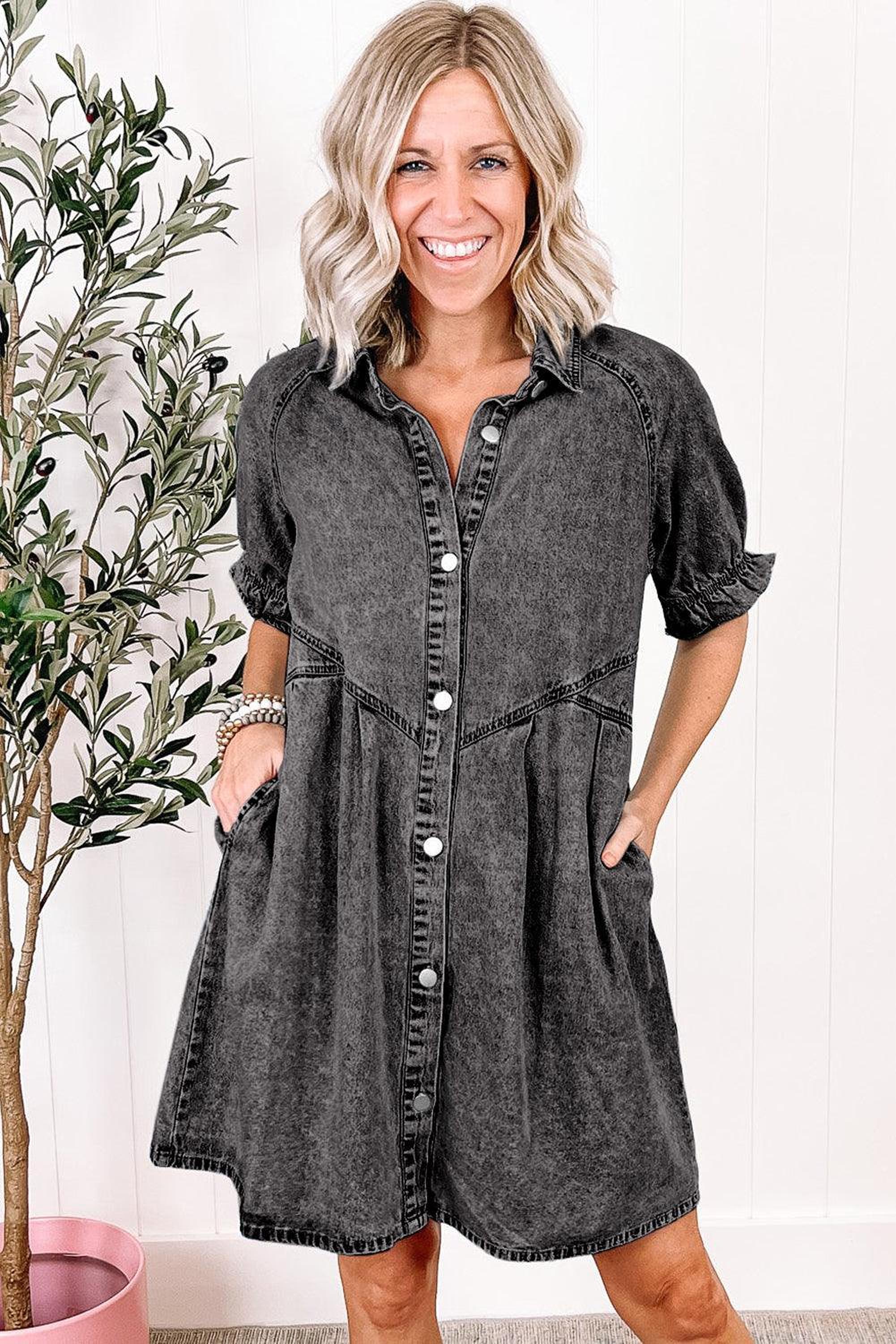 Robe en denim lavé pour un look décontracté et tendance