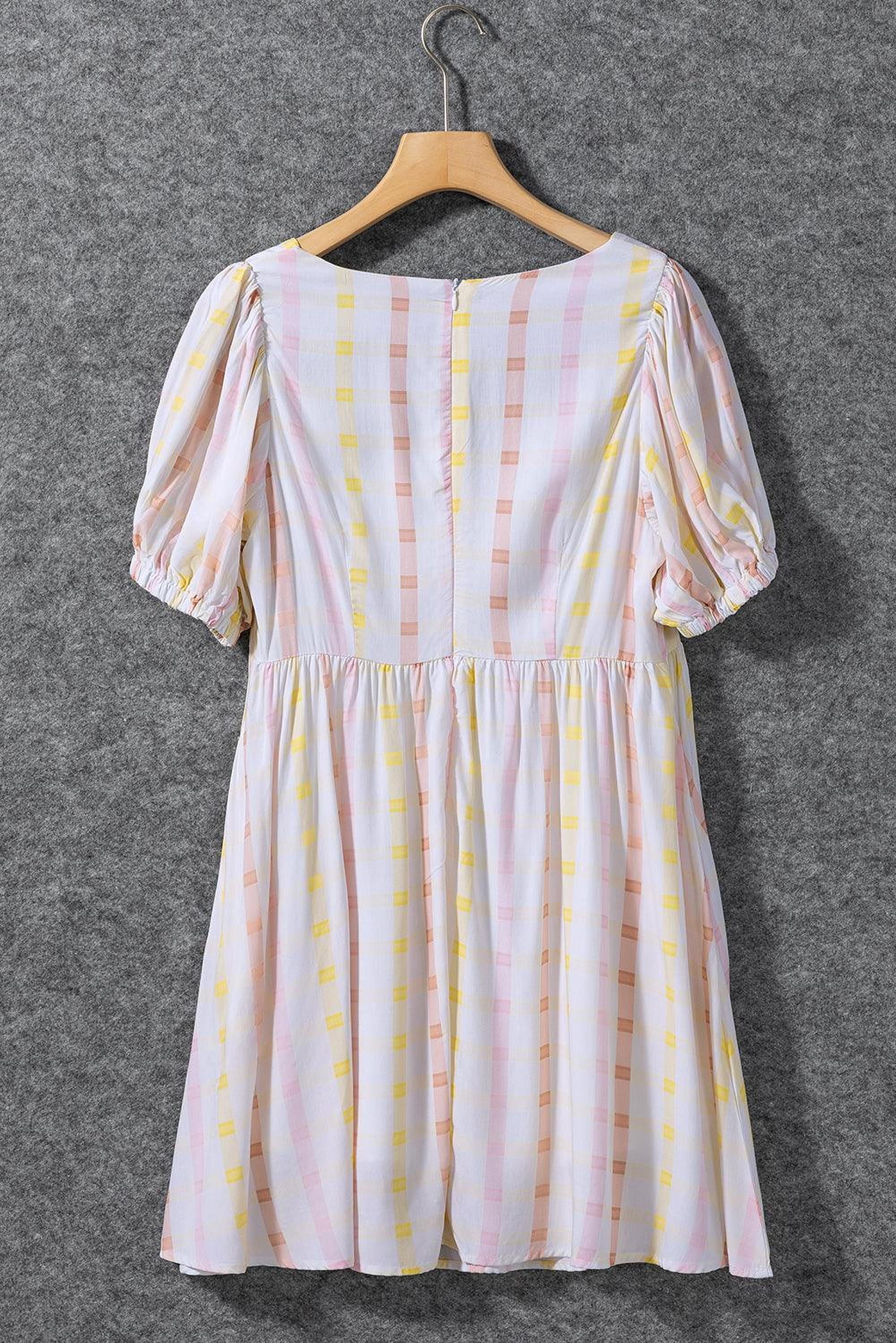 Robe skater à carreaux avec manches bouffantes
