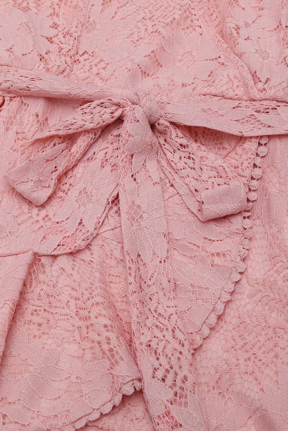 Robe portefeuille en dentelle avec manches et décolleté en V