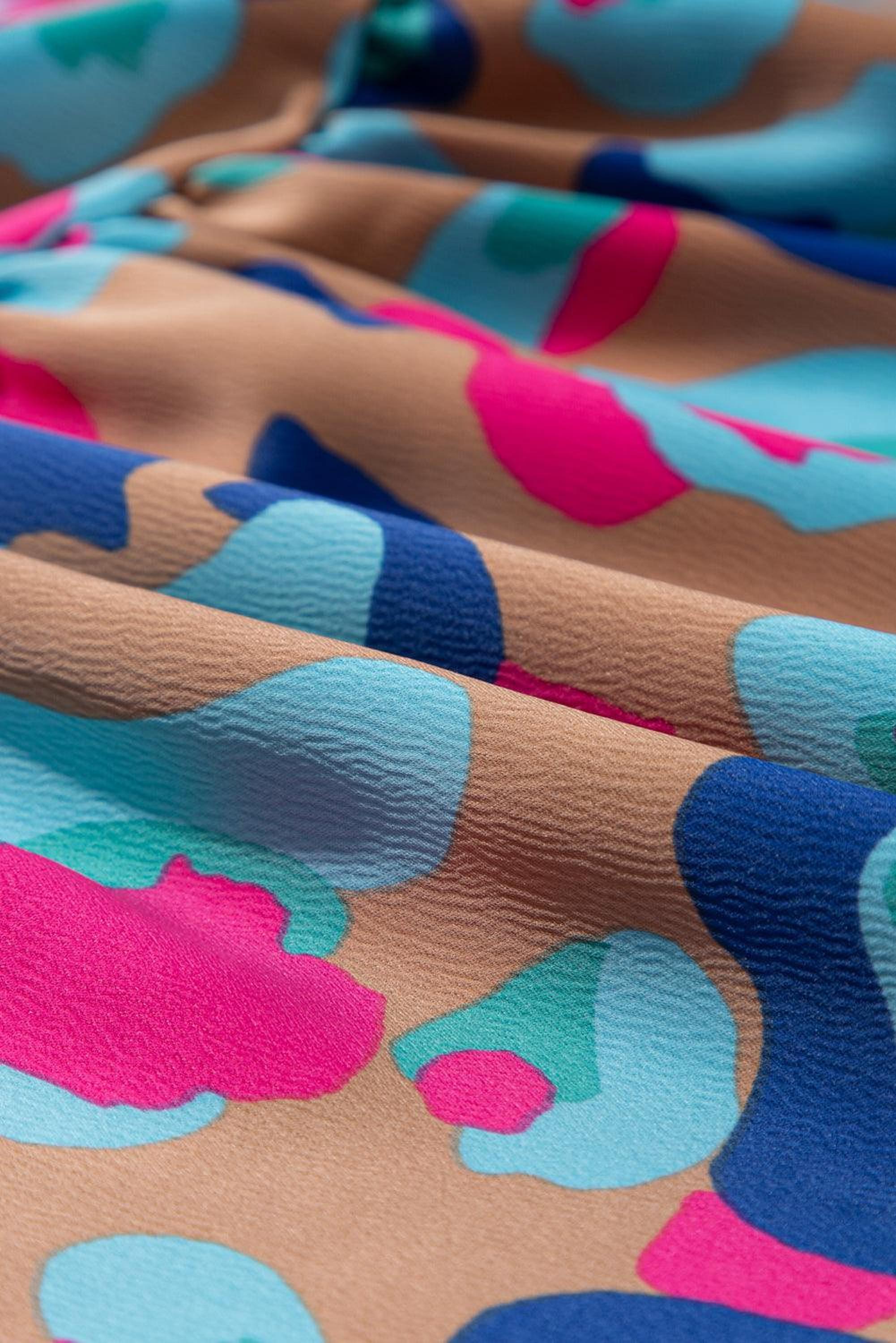 Robe imprimée léopard avec volants et col fendu élégante pour femmes