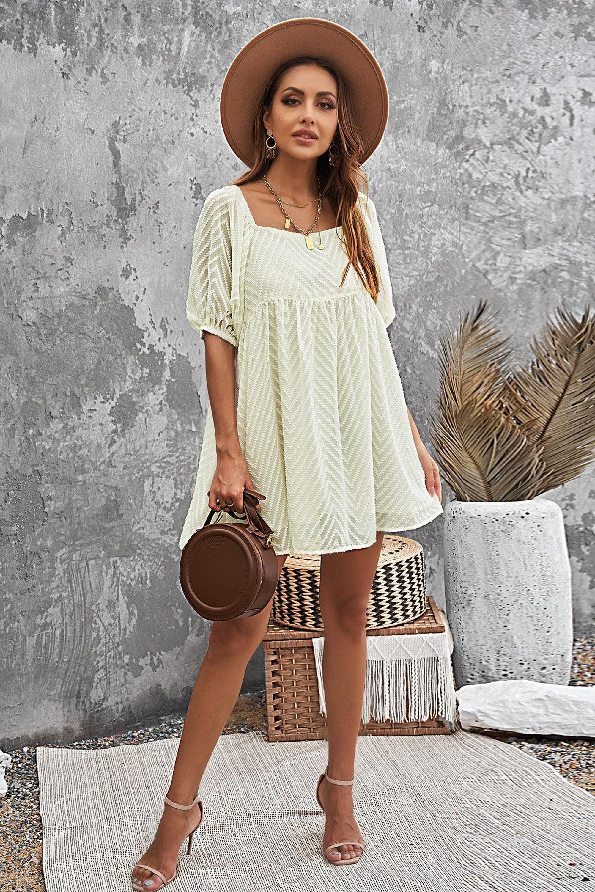 Mini robe style babydoll avec manches bouffantes