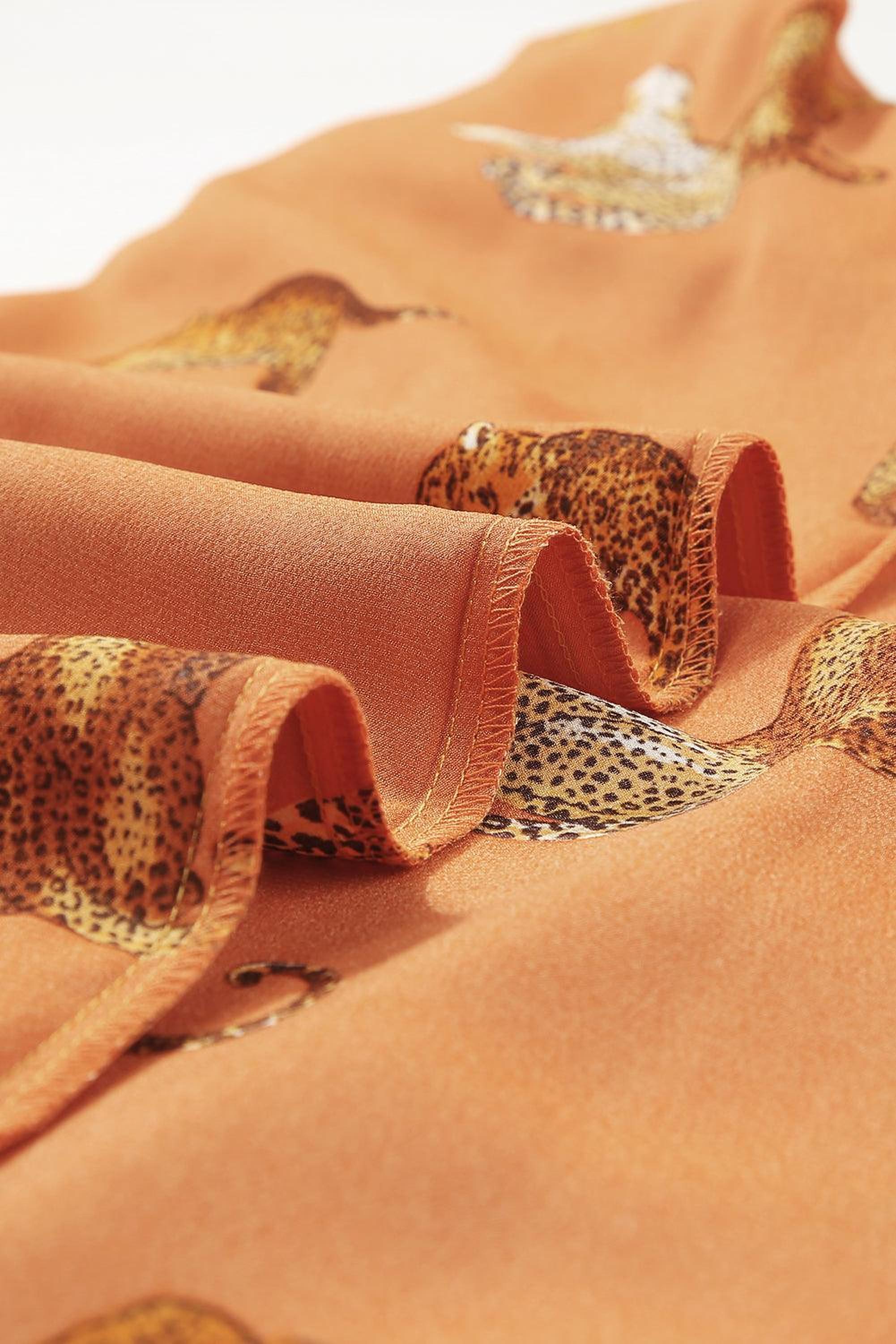 Robe-chemise à boutons avec imprimé léopard élégant