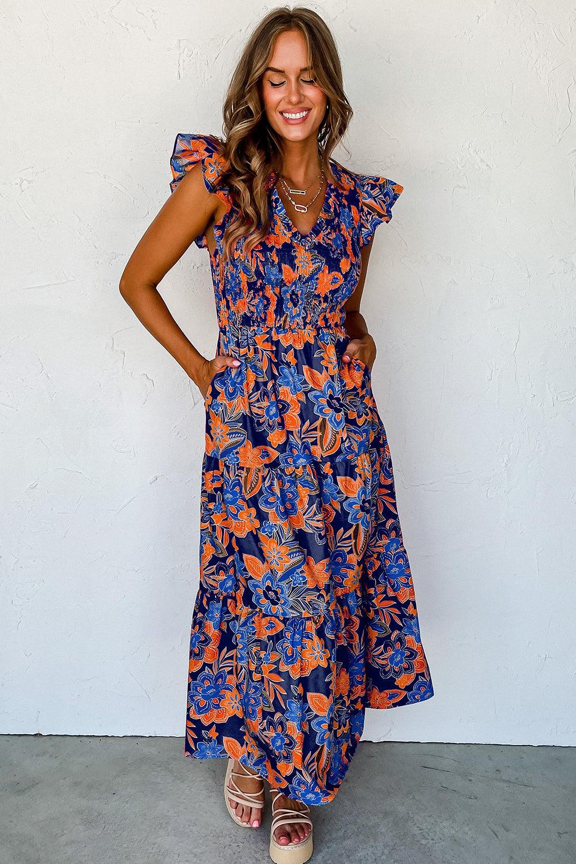 Robe florale bohème avec encolure en V et volants